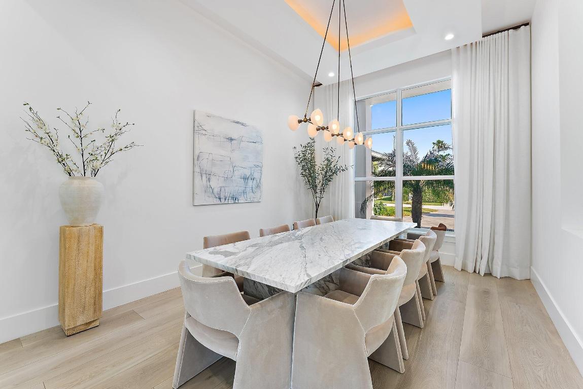 11701 Lake Shore Place