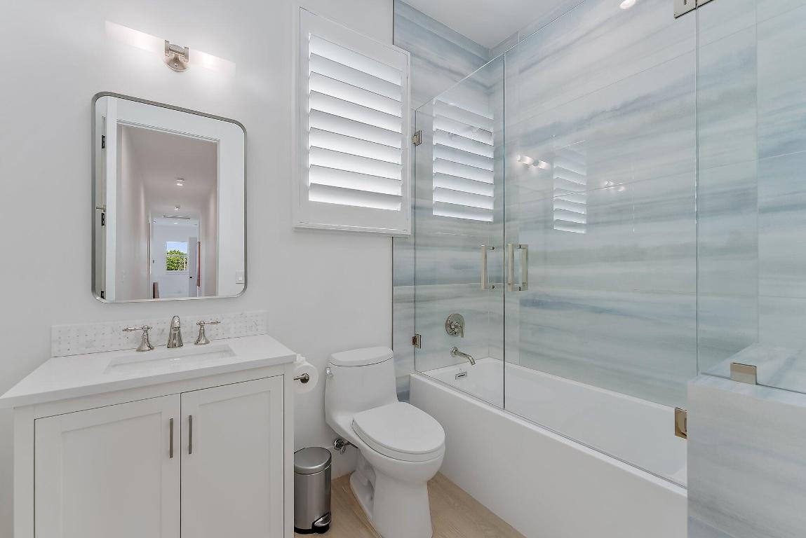 11701 Lake Shore Place