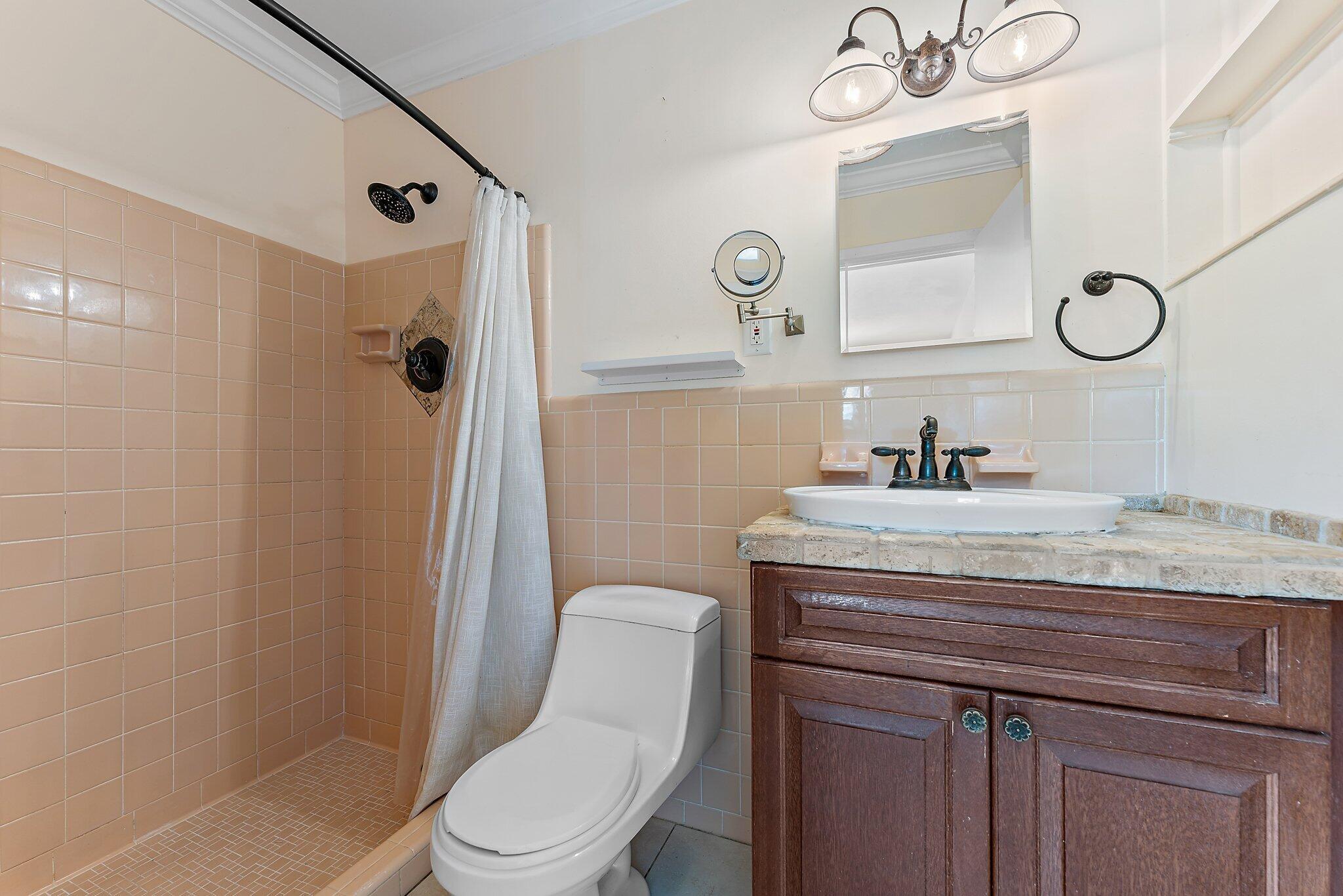 528 Captains Road