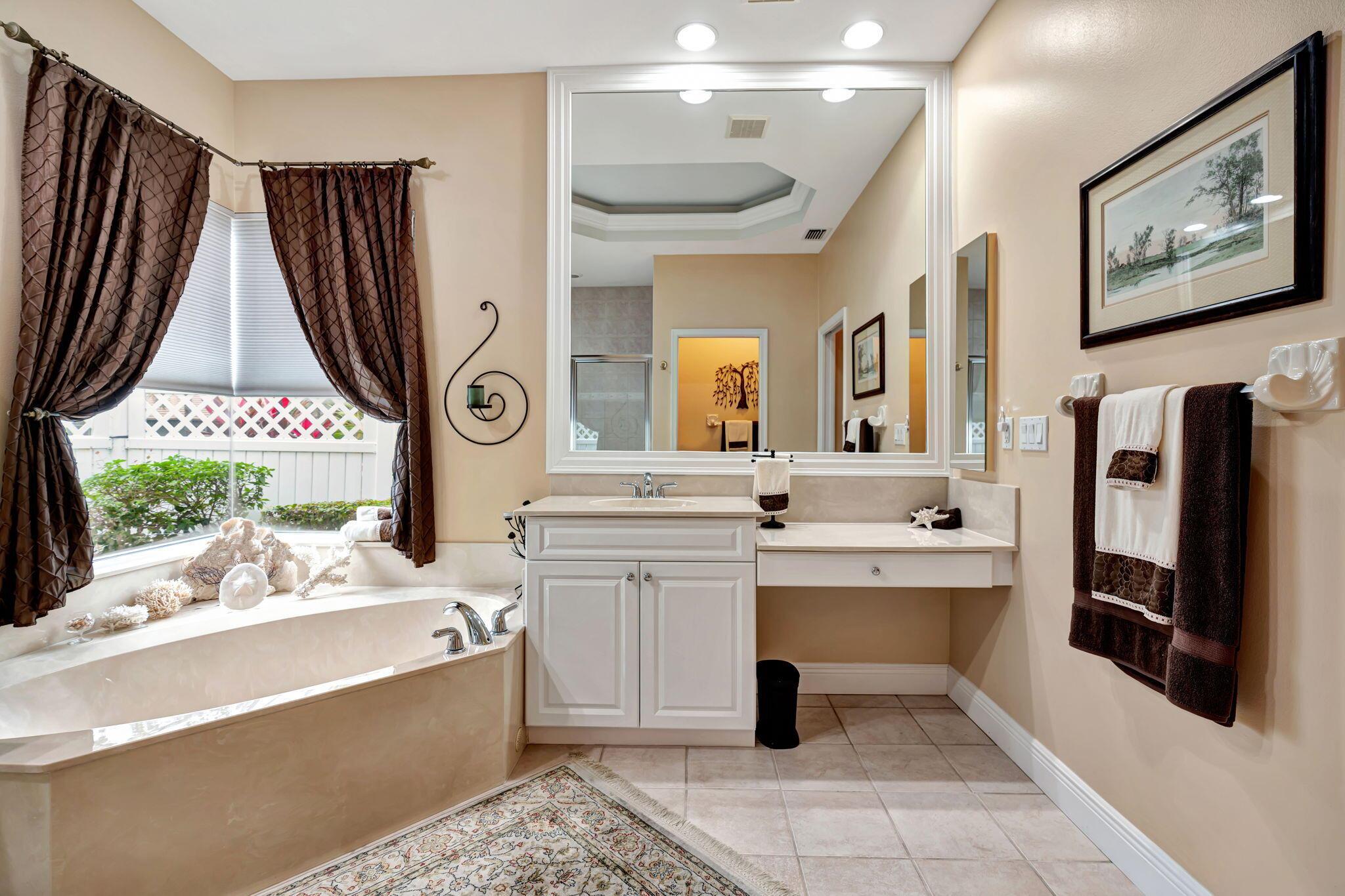 7983 SE Osprey Street