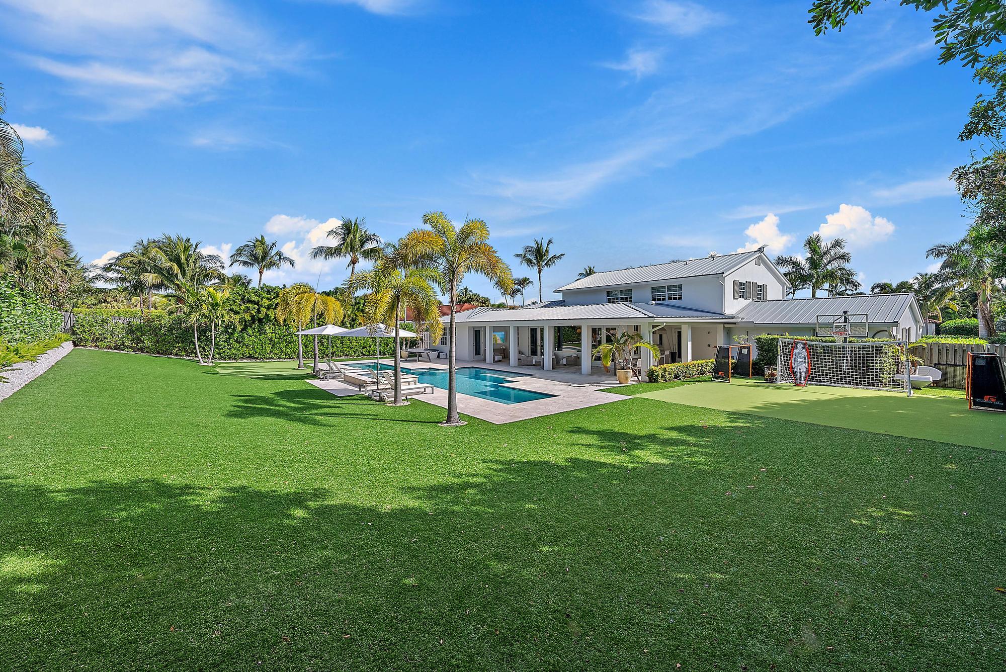 12147 Captains Landing