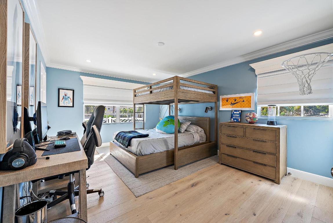 12147 Captains Landing