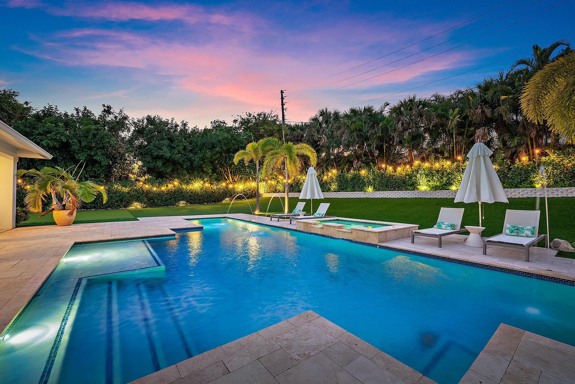 12147 Captains Landing