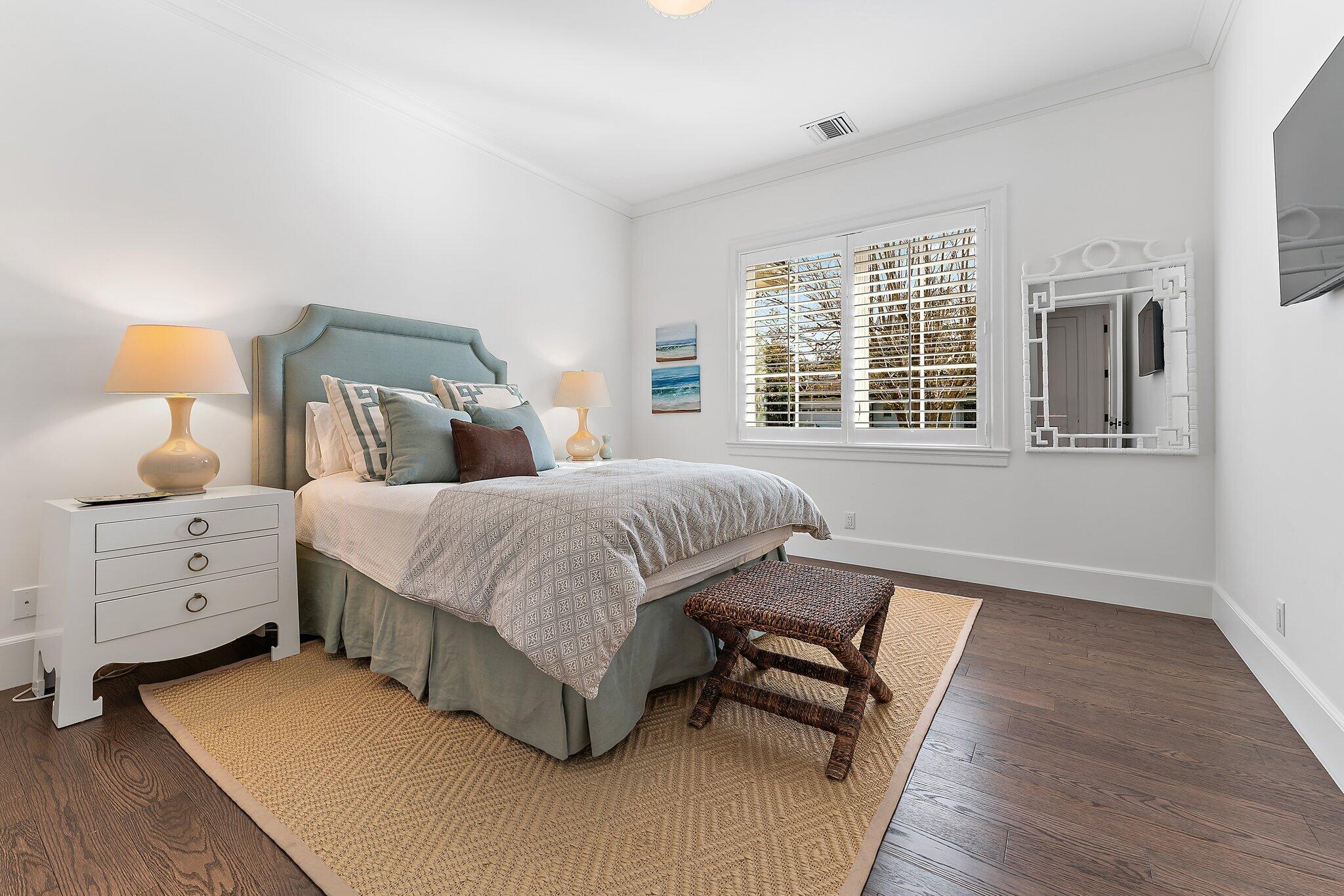 11763 Lake Shore Place