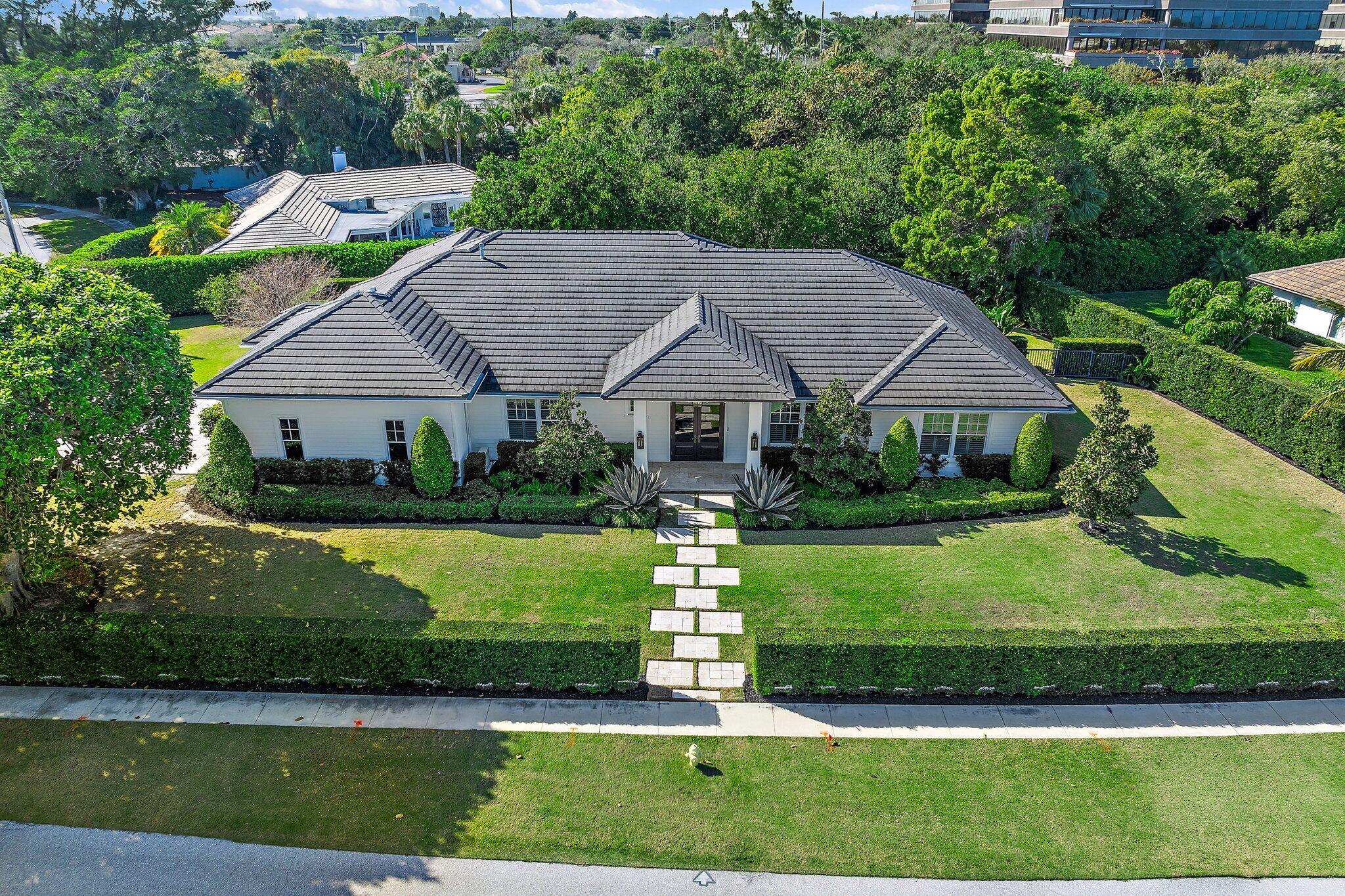 11763 Lake Shore Place