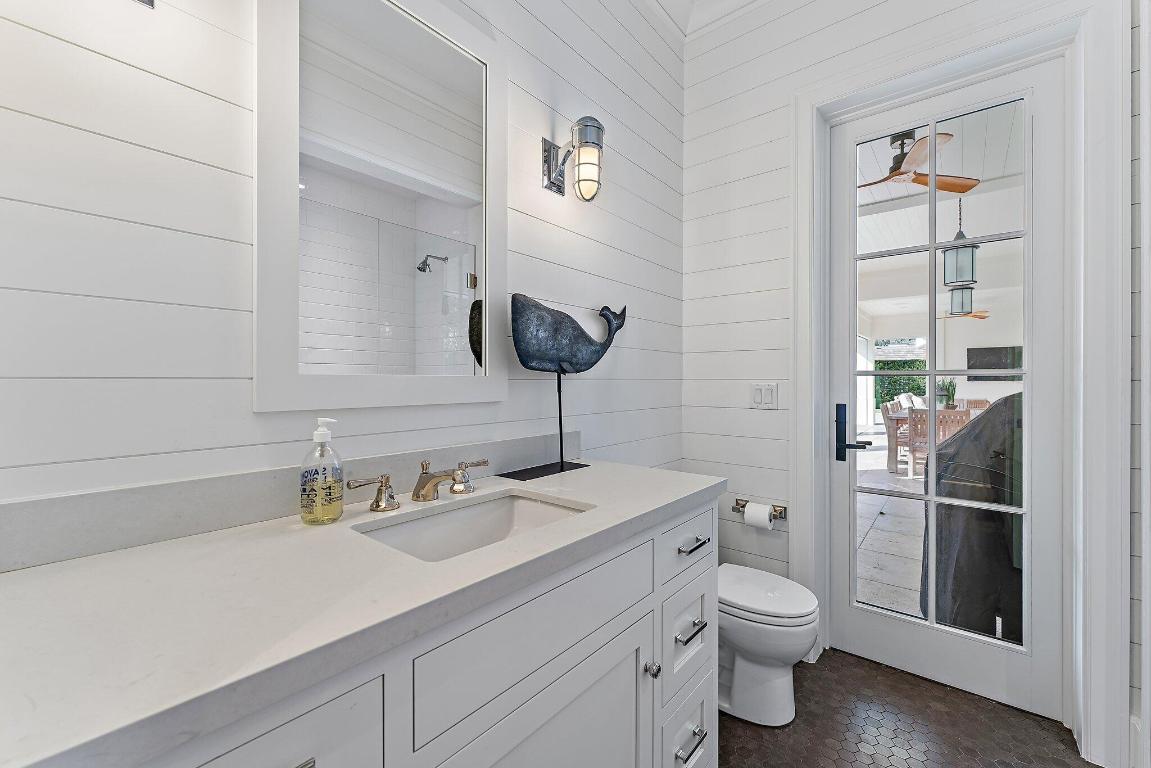 11763 Lake Shore Place