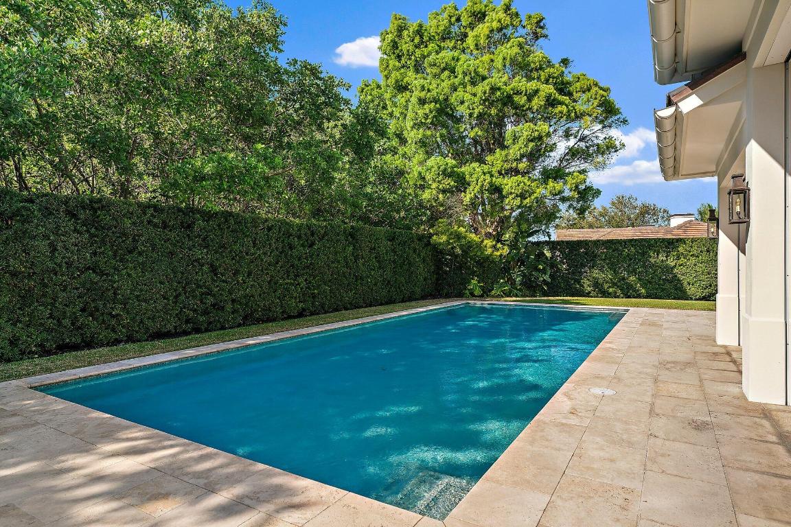 11763 Lake Shore Place