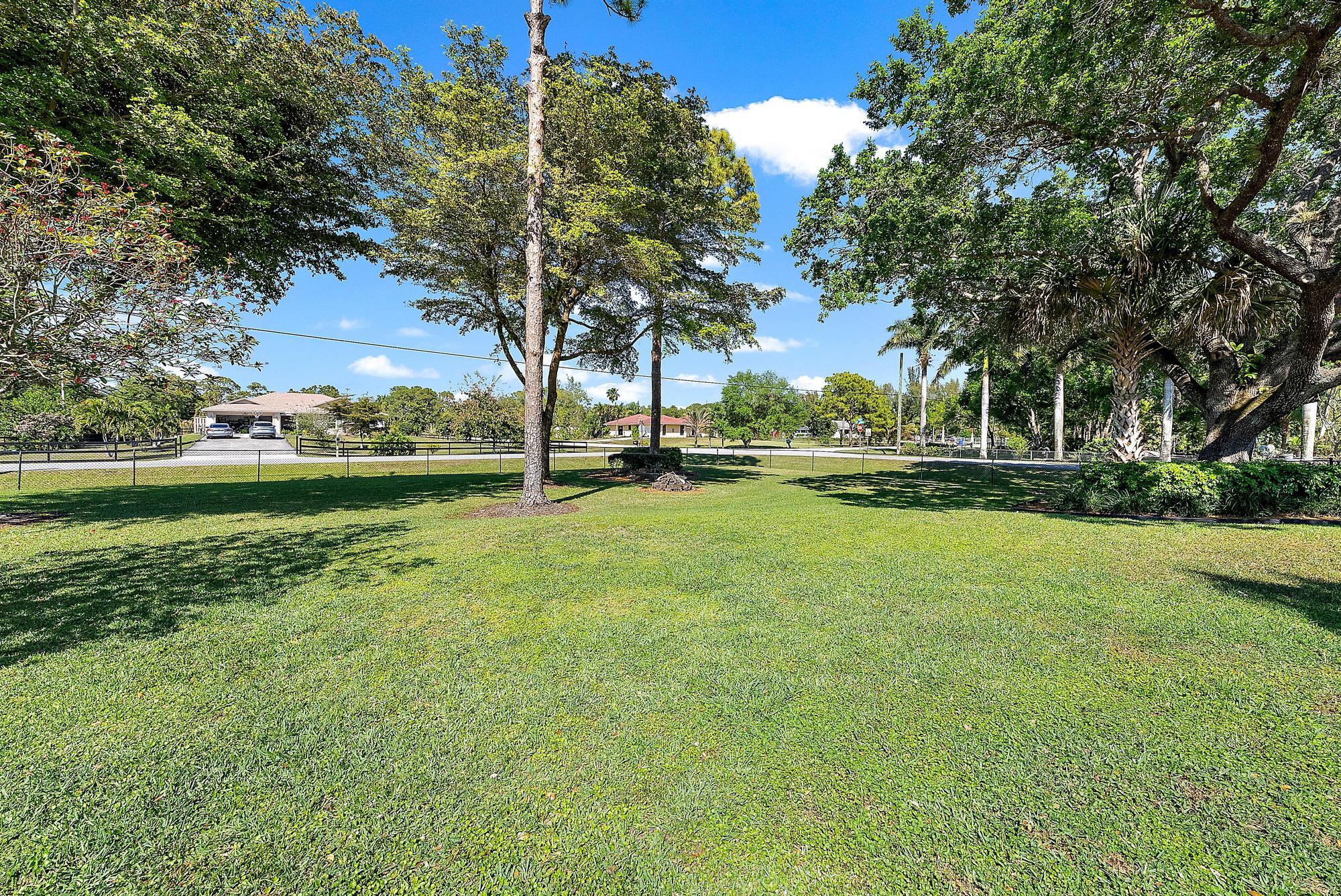 4120 Mango Boulevard