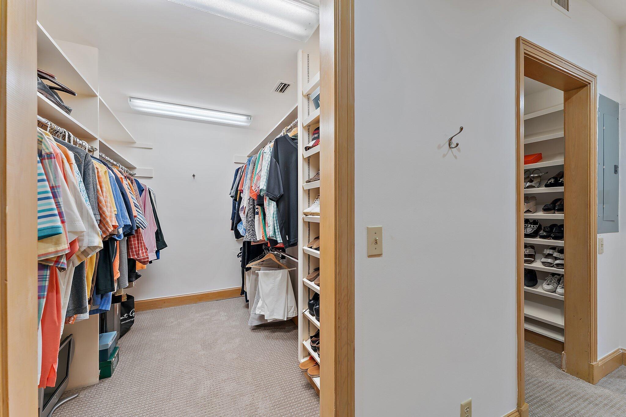 1454 Point Way