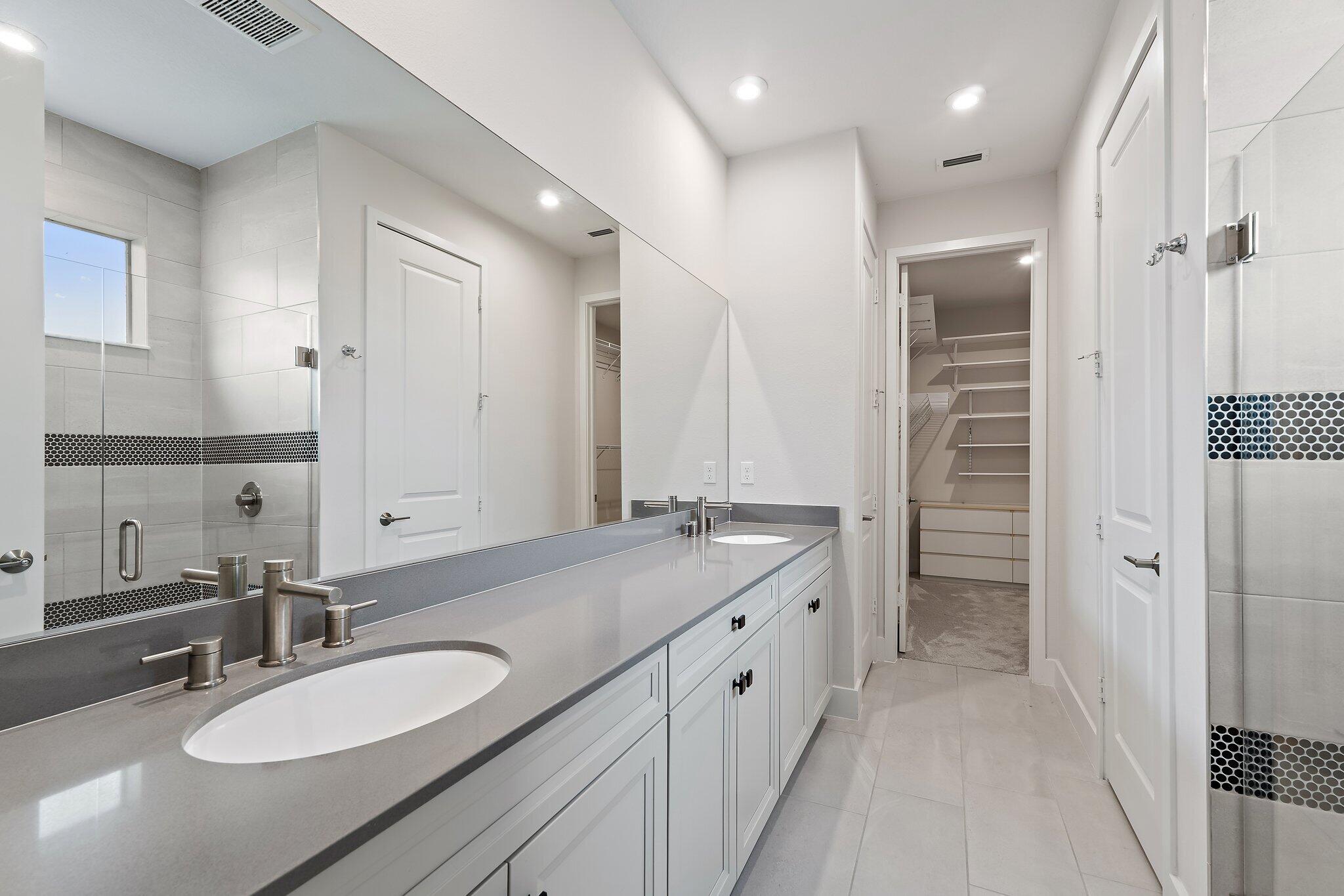 6825 Pointe Of Woods Drive