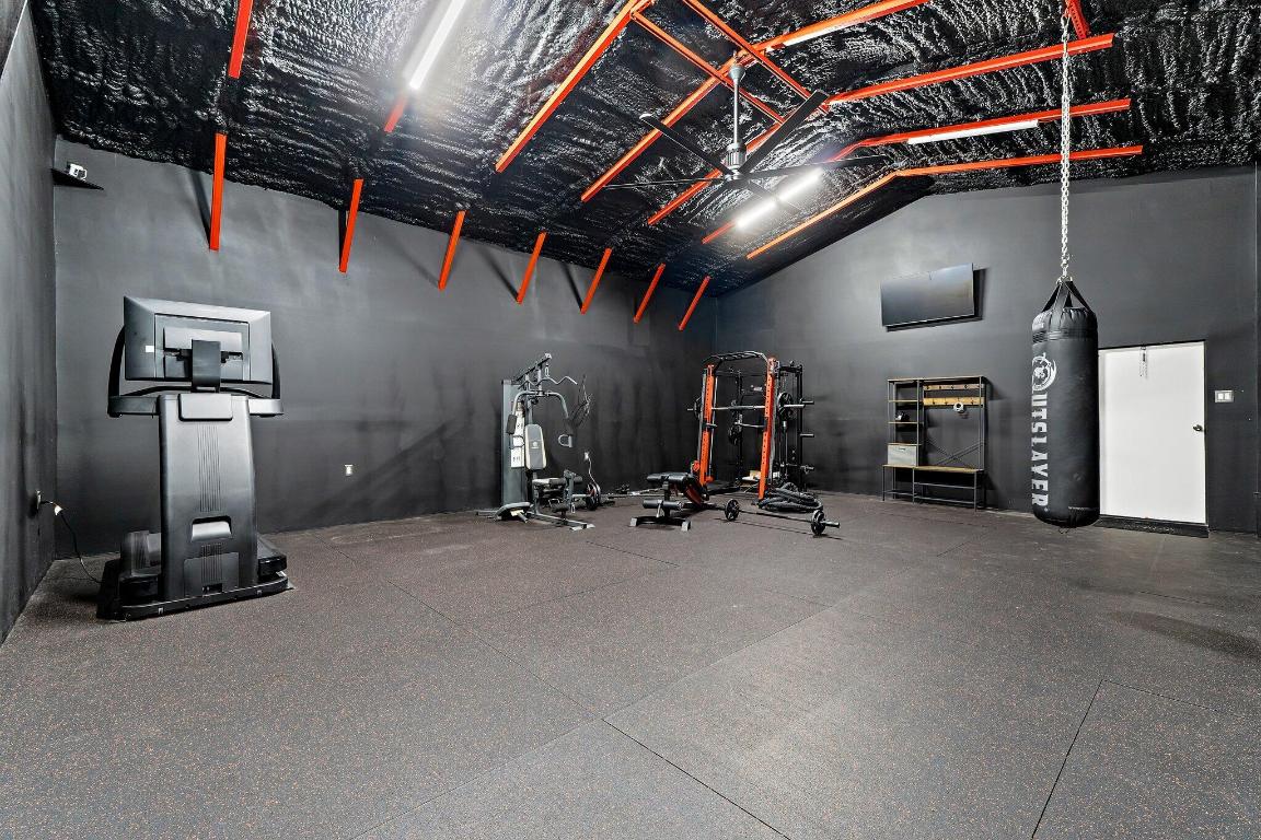 15693 Hamlin Boulevard