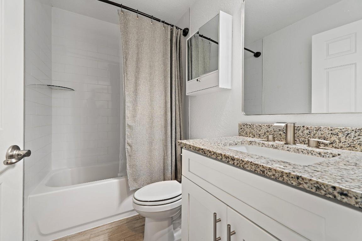 15693 Hamlin Boulevard