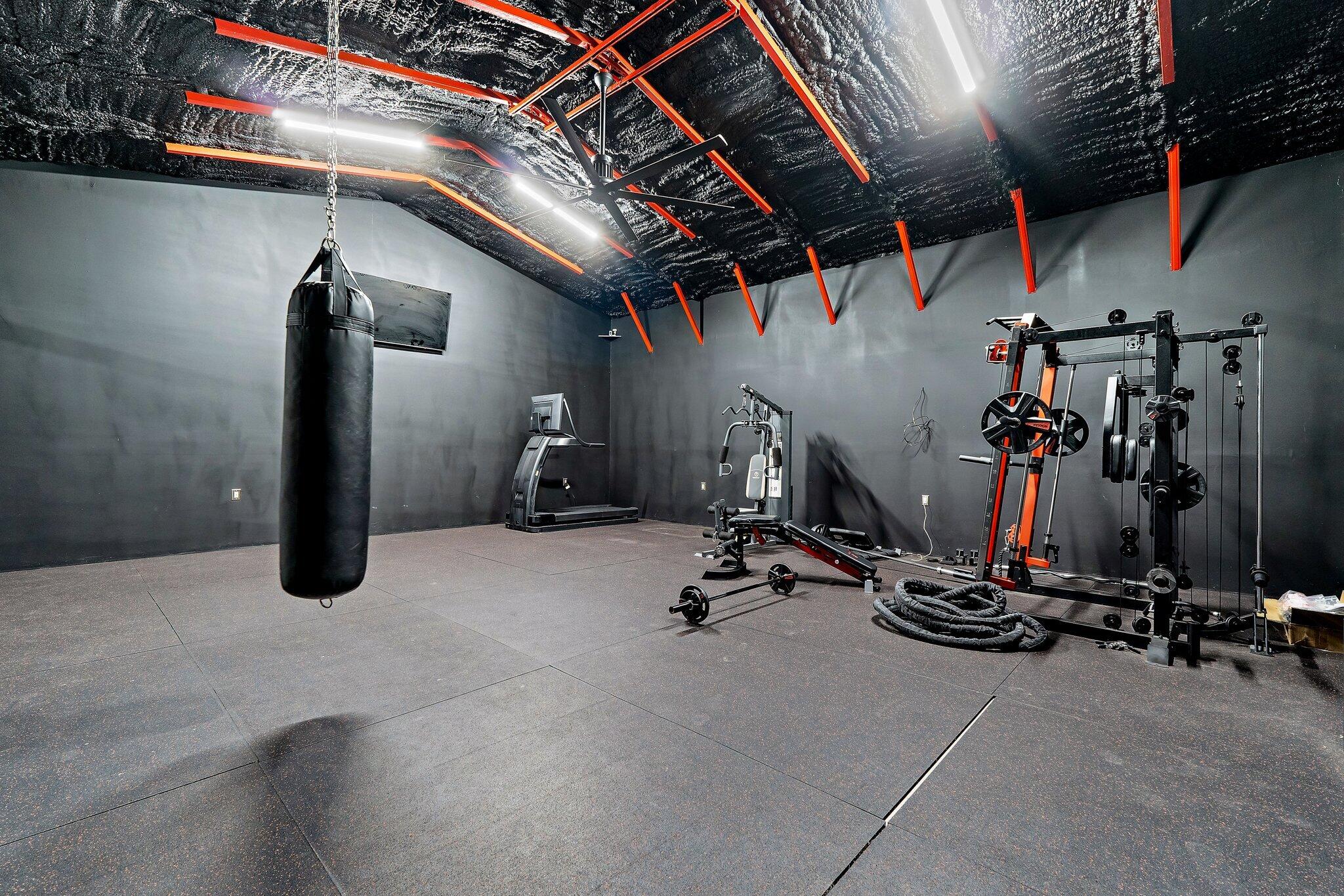 15693 Hamlin Boulevard