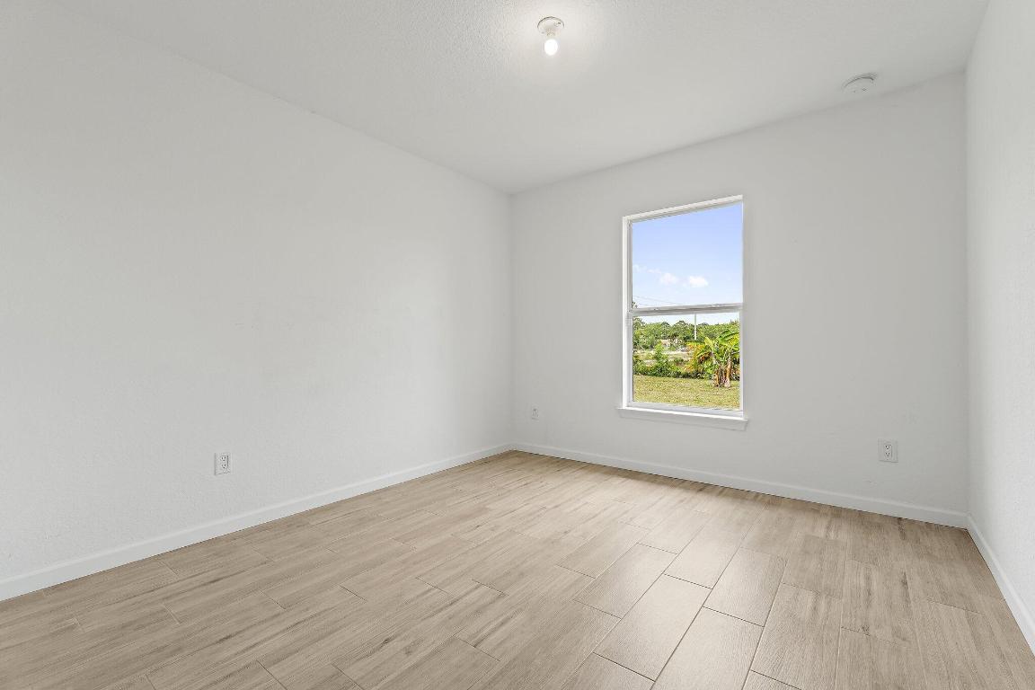 15693 Hamlin Boulevard