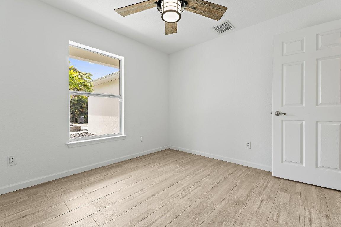 15693 Hamlin Boulevard