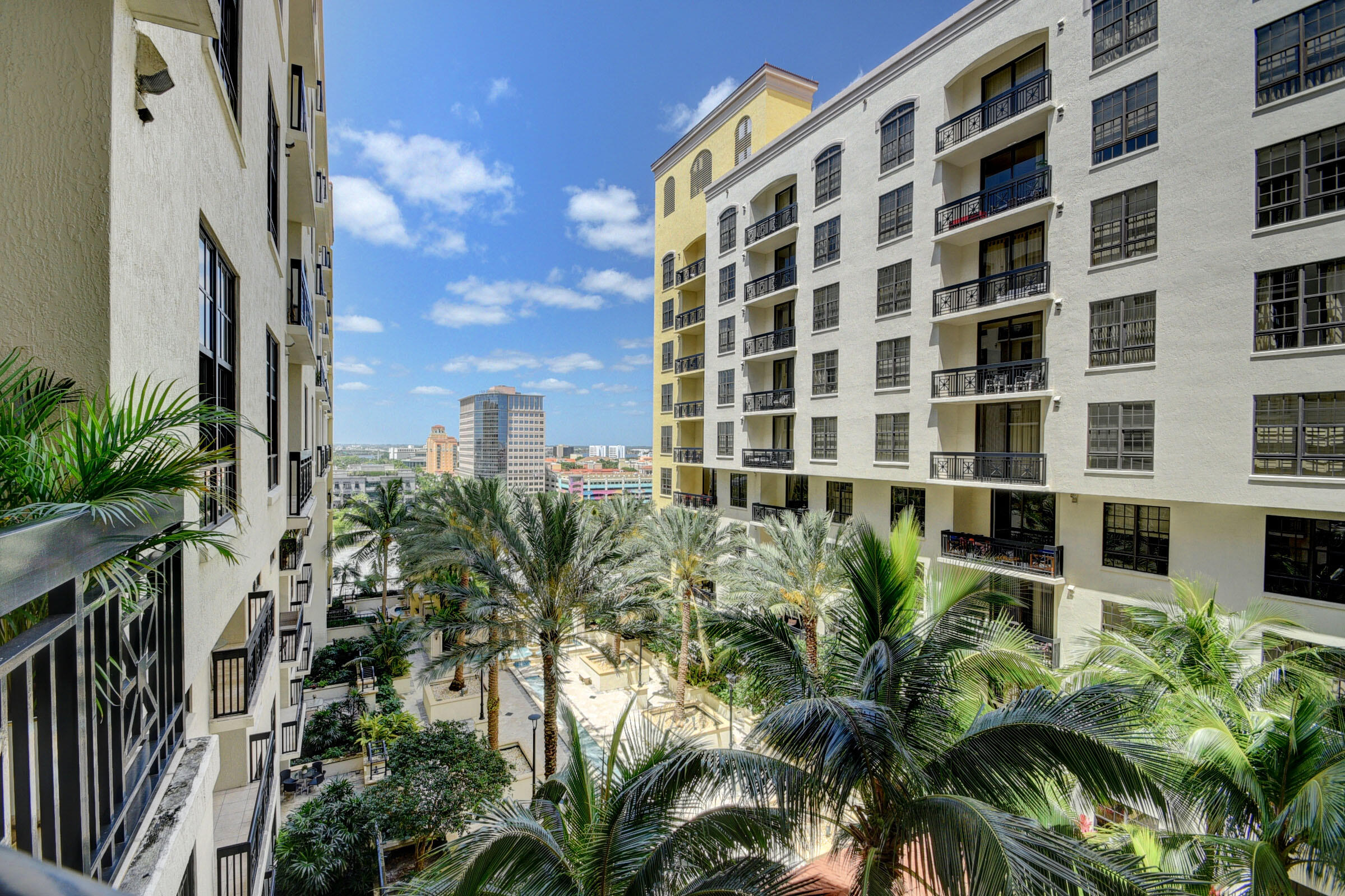 801 S Olive Avenue 1119