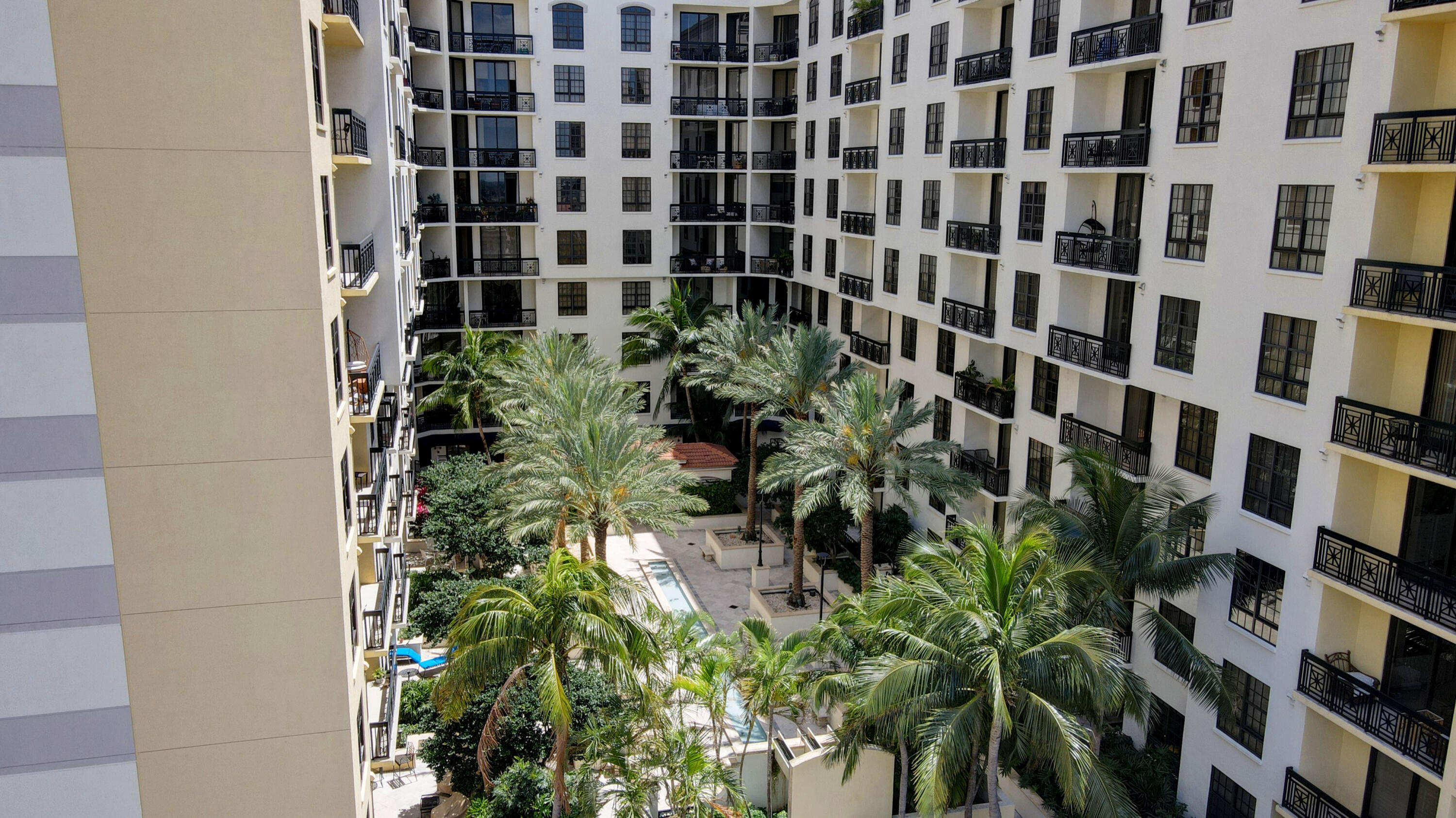 801 S Olive Avenue 1119