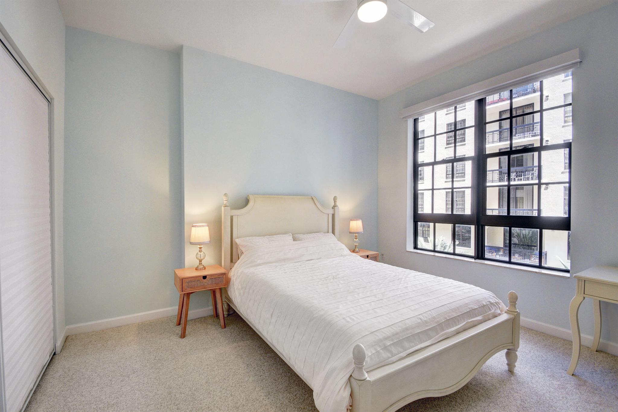 801 S Olive Avenue 1119