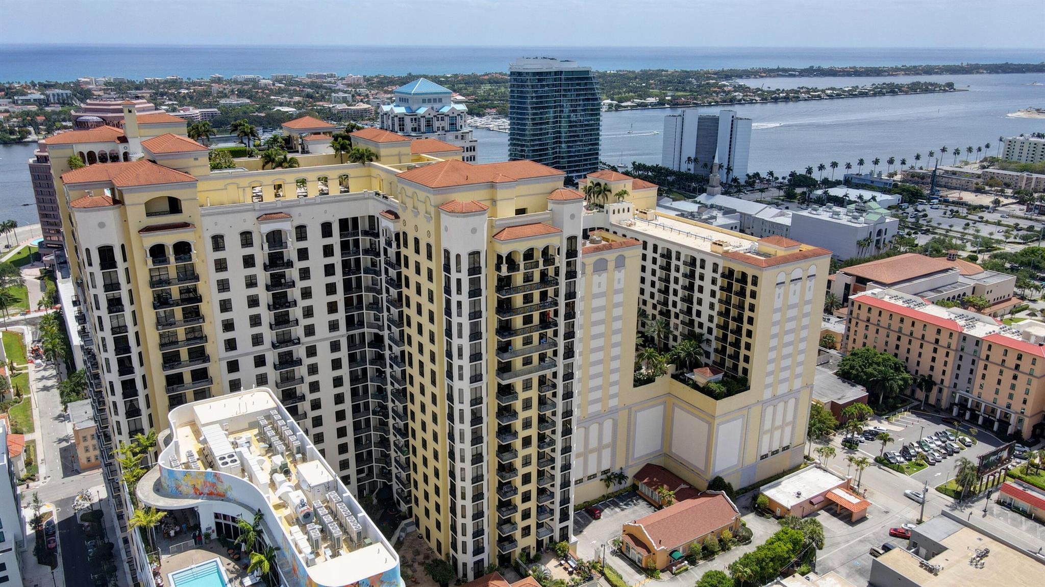 801 S Olive Avenue 1119