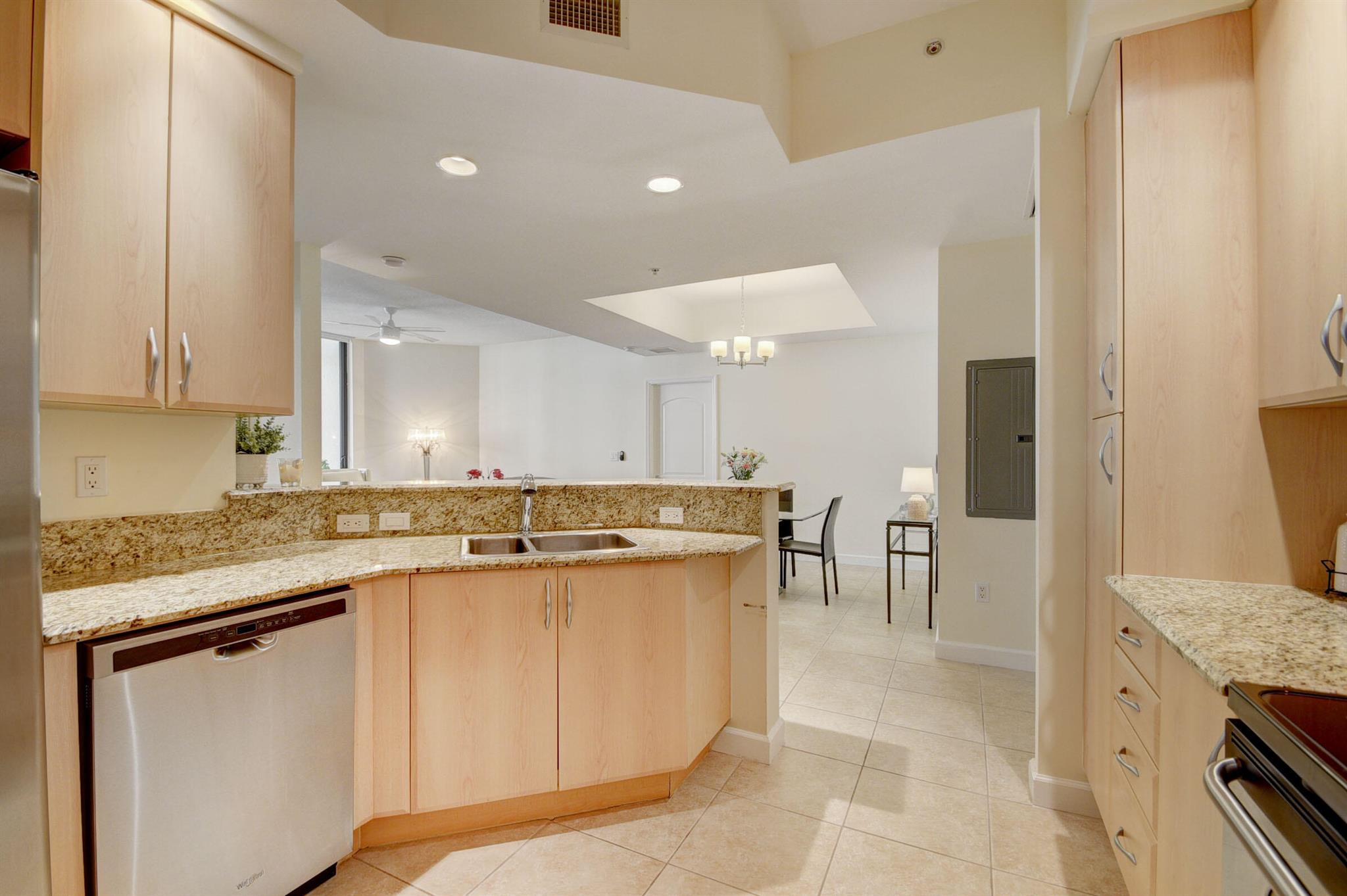 801 S Olive Avenue 1119