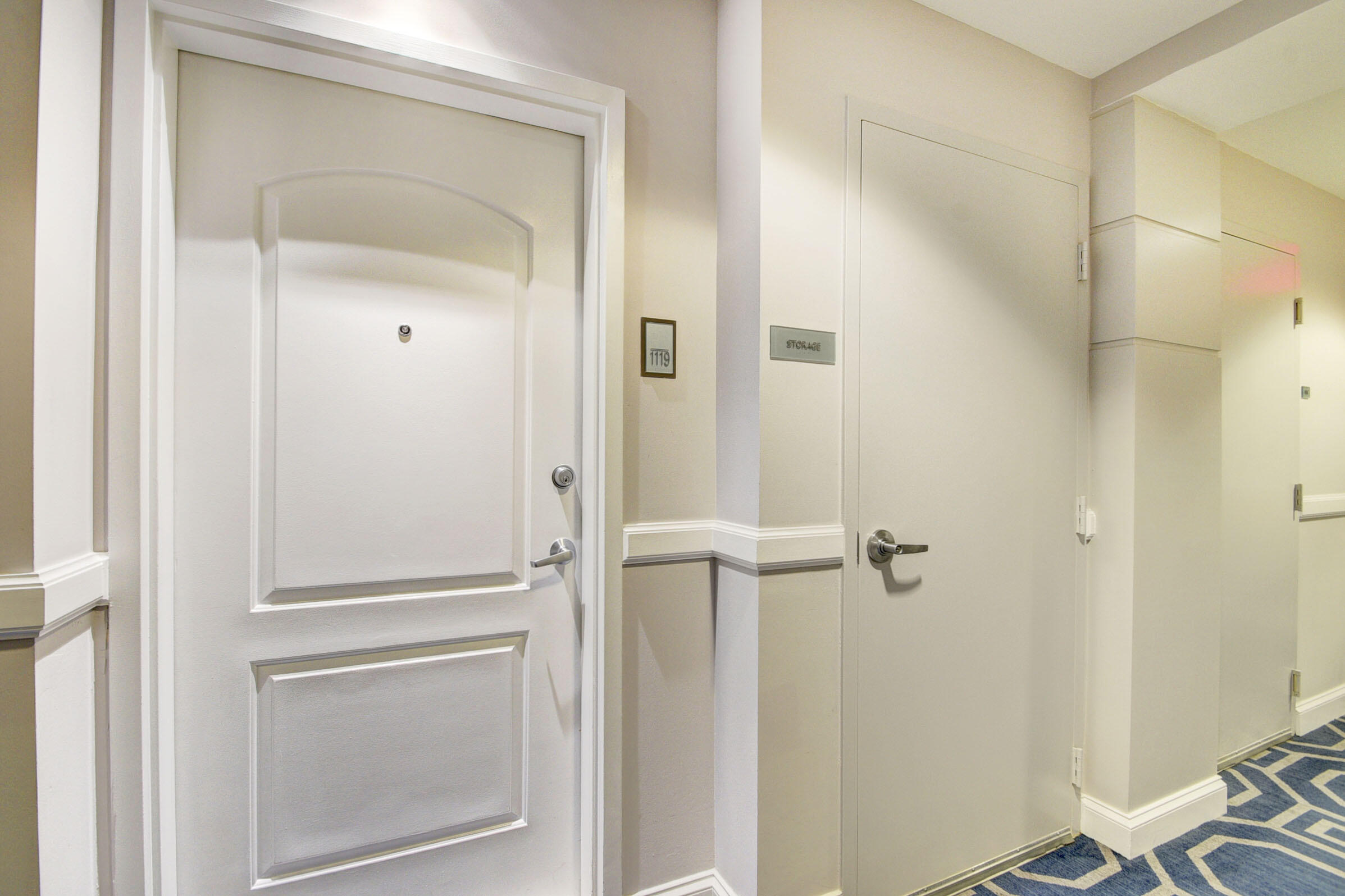 801 S Olive Avenue 1119