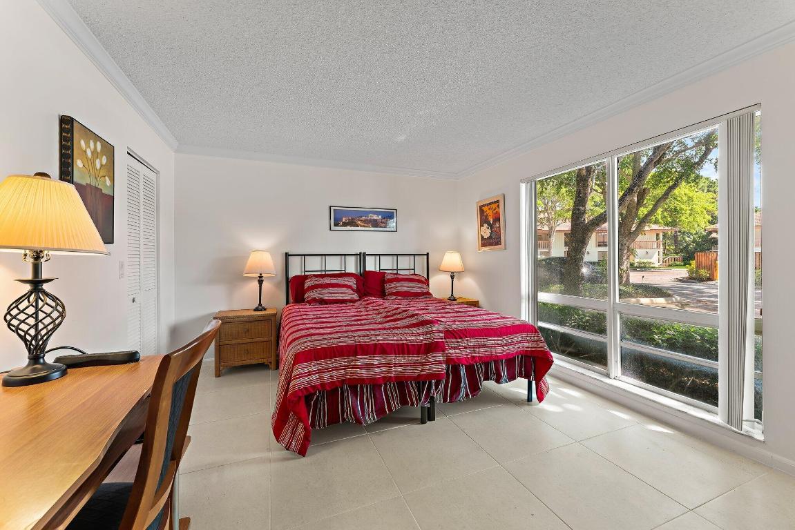 527 Brackenwood Place