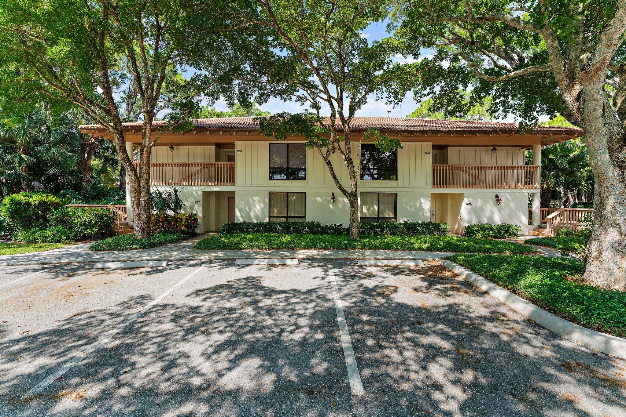 527 Brackenwood Place