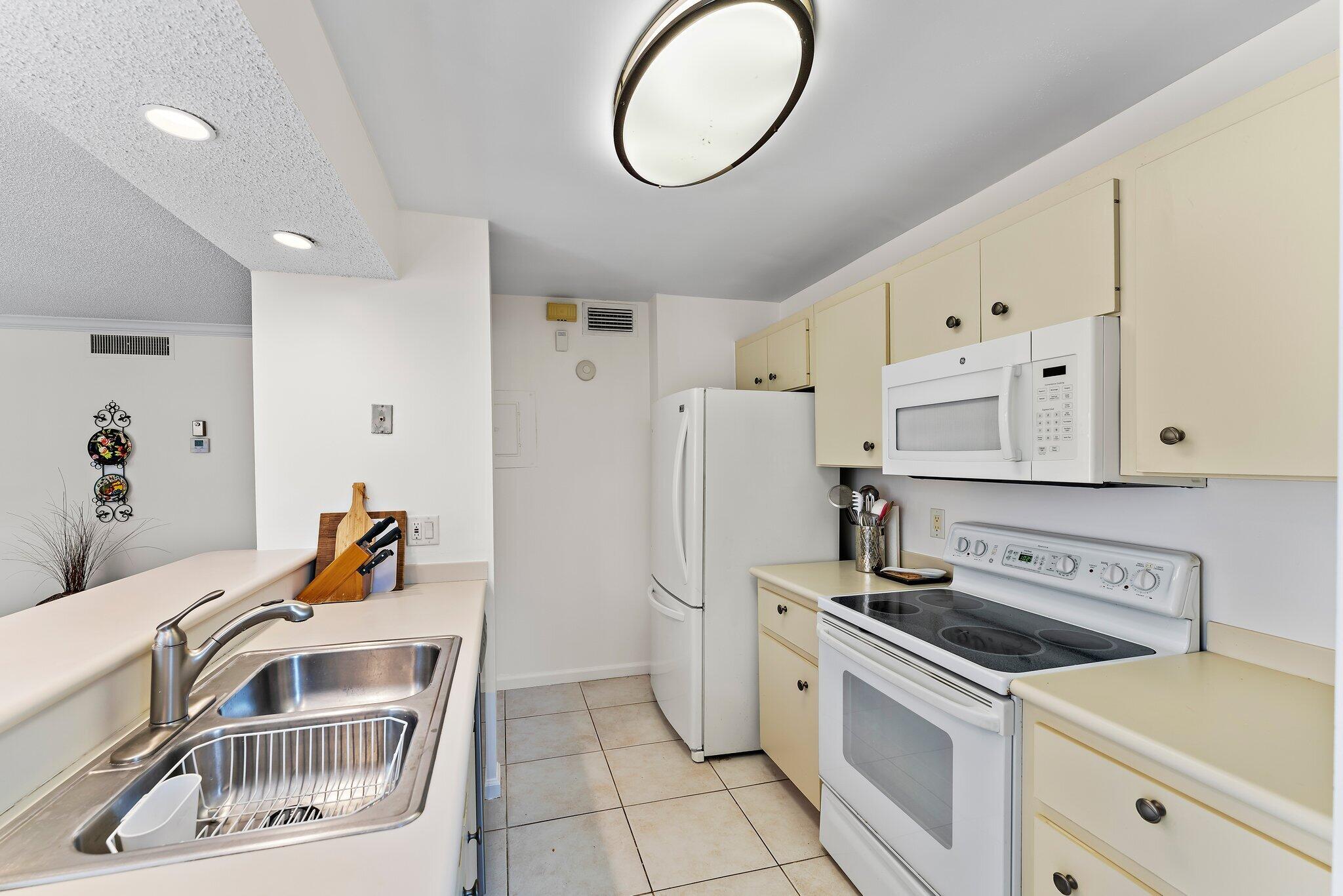 527 Brackenwood Place