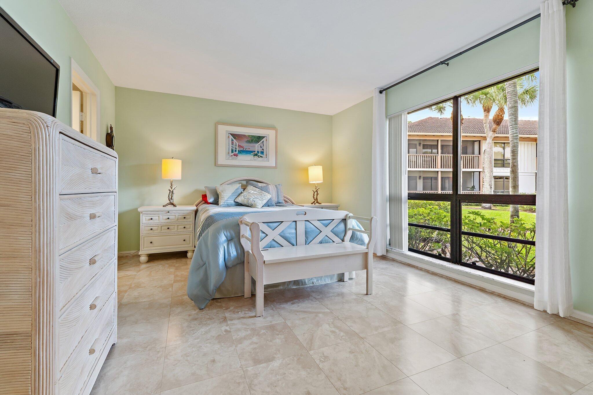 413 Brackenwood Lane S