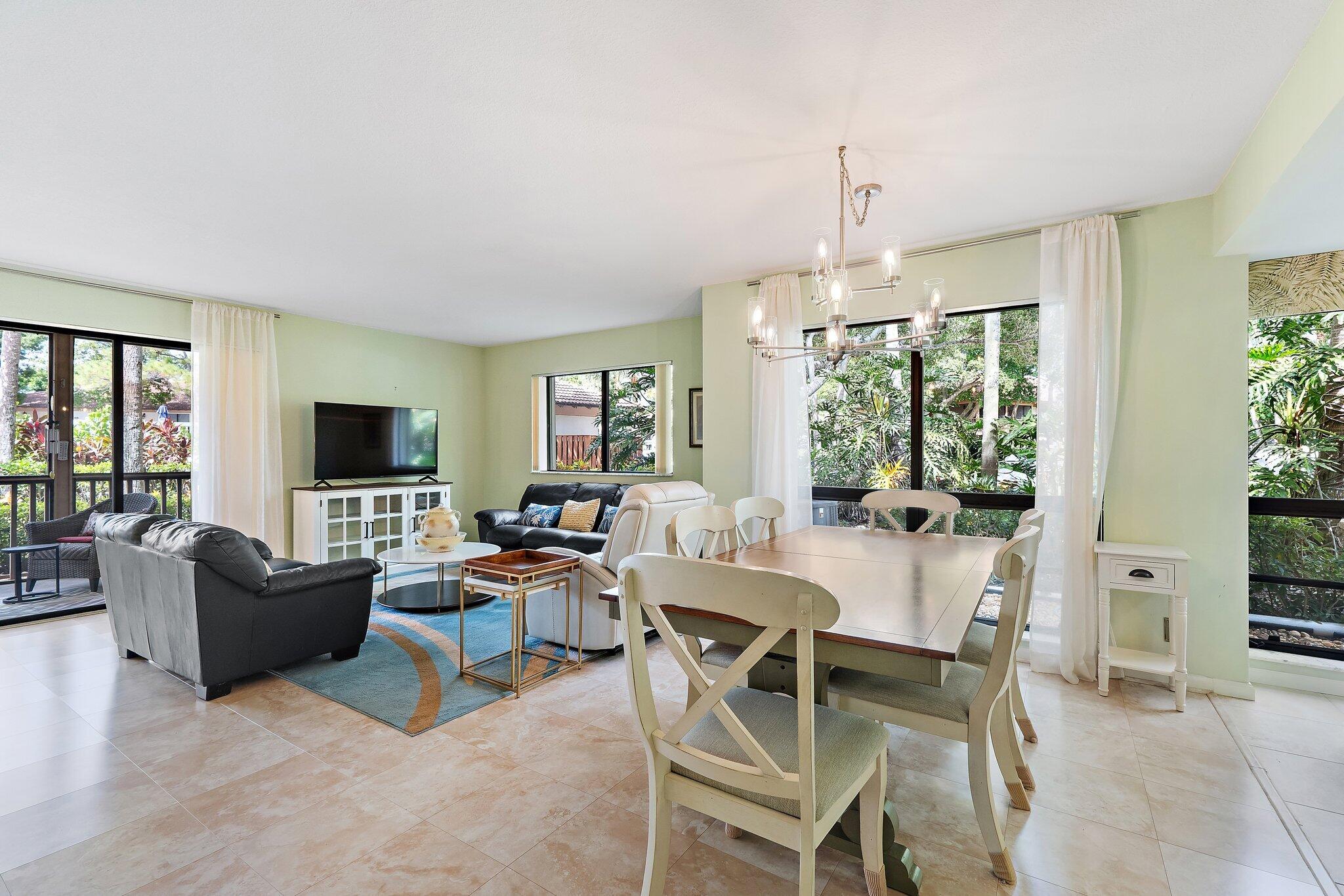 413 Brackenwood Lane S