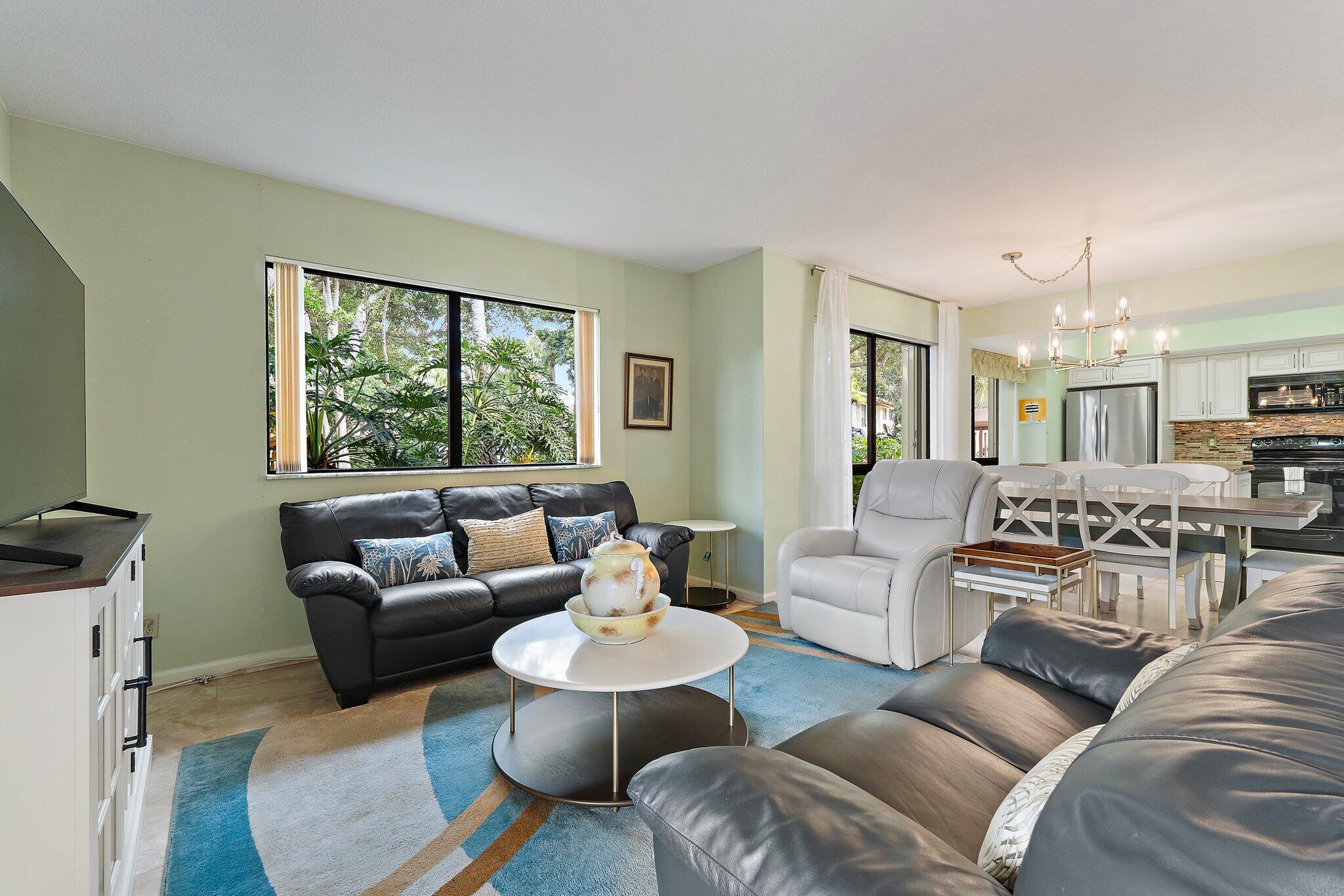 413 Brackenwood Lane S