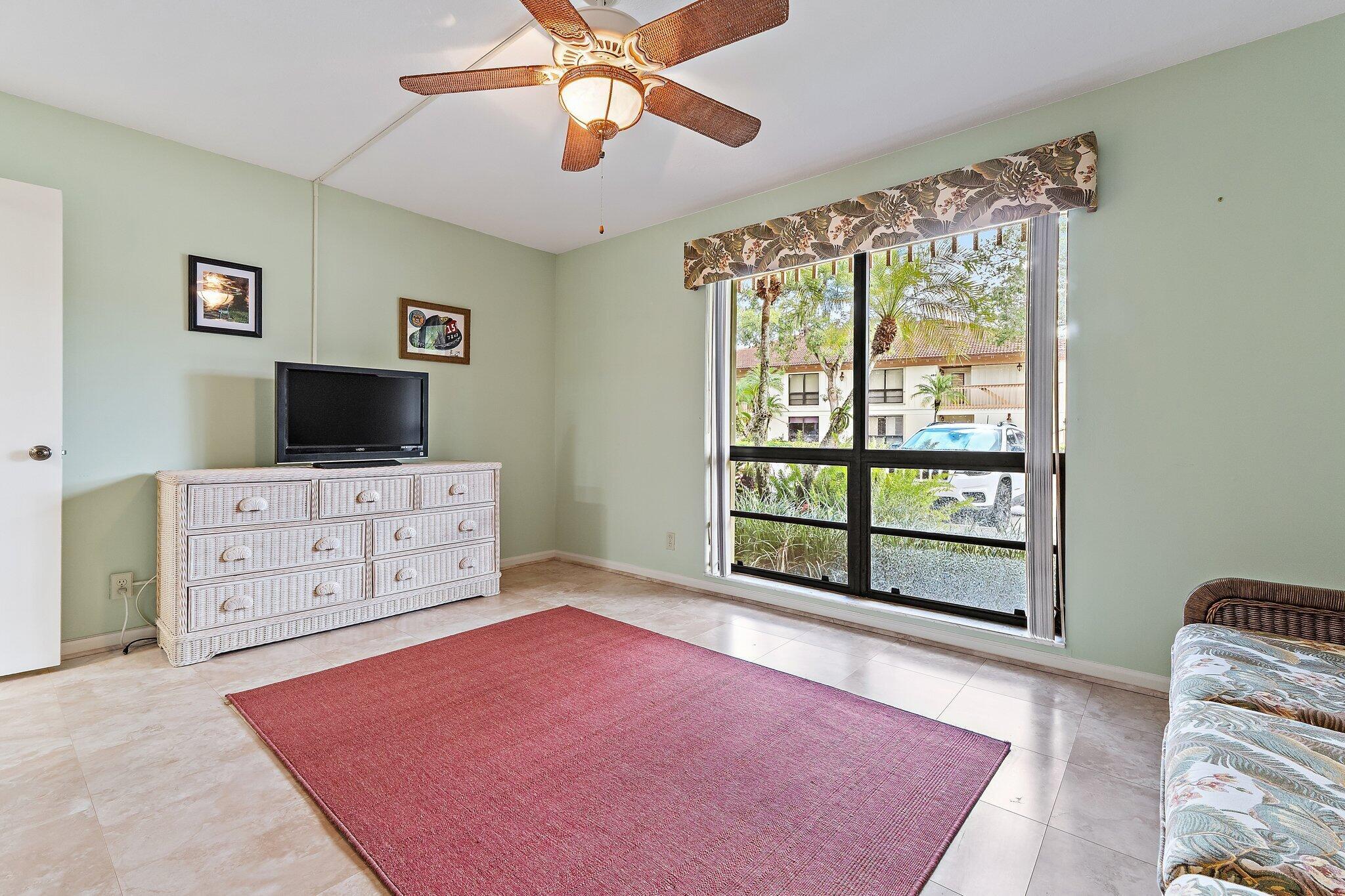 413 Brackenwood Lane S