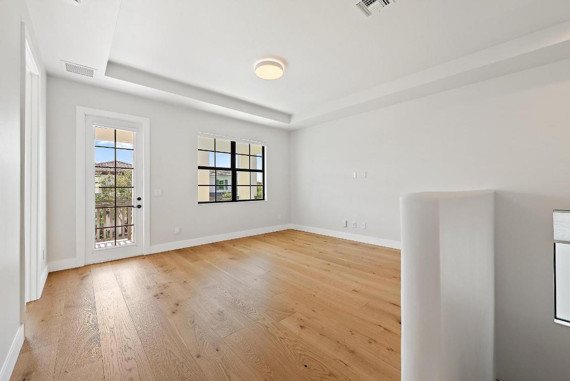 1005 Faulkner Terrace