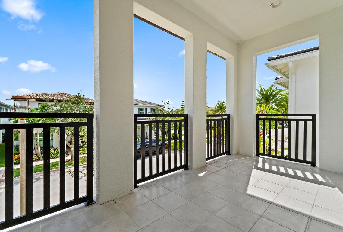 1005 Faulkner Terrace