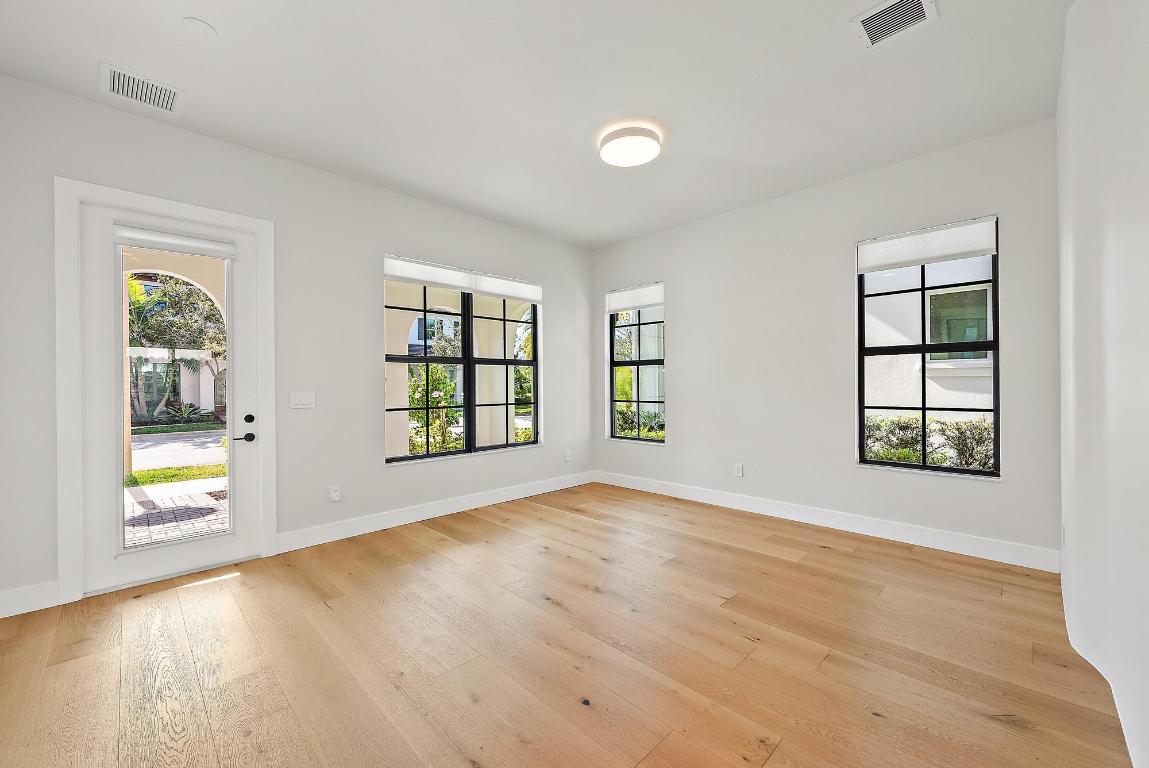 1005 Faulkner Terrace