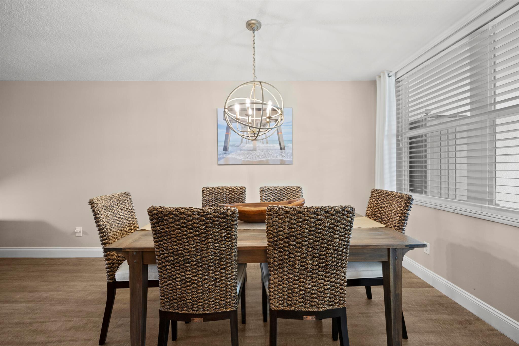 109 Paradise Harbour Boulevard 211