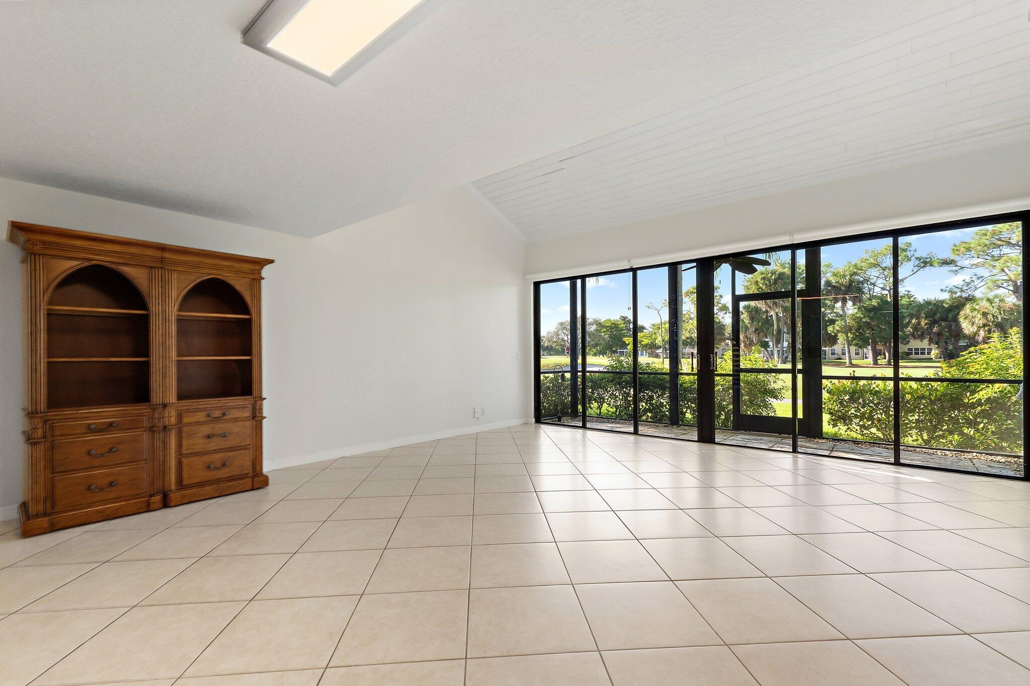 271 Old Meadow Way