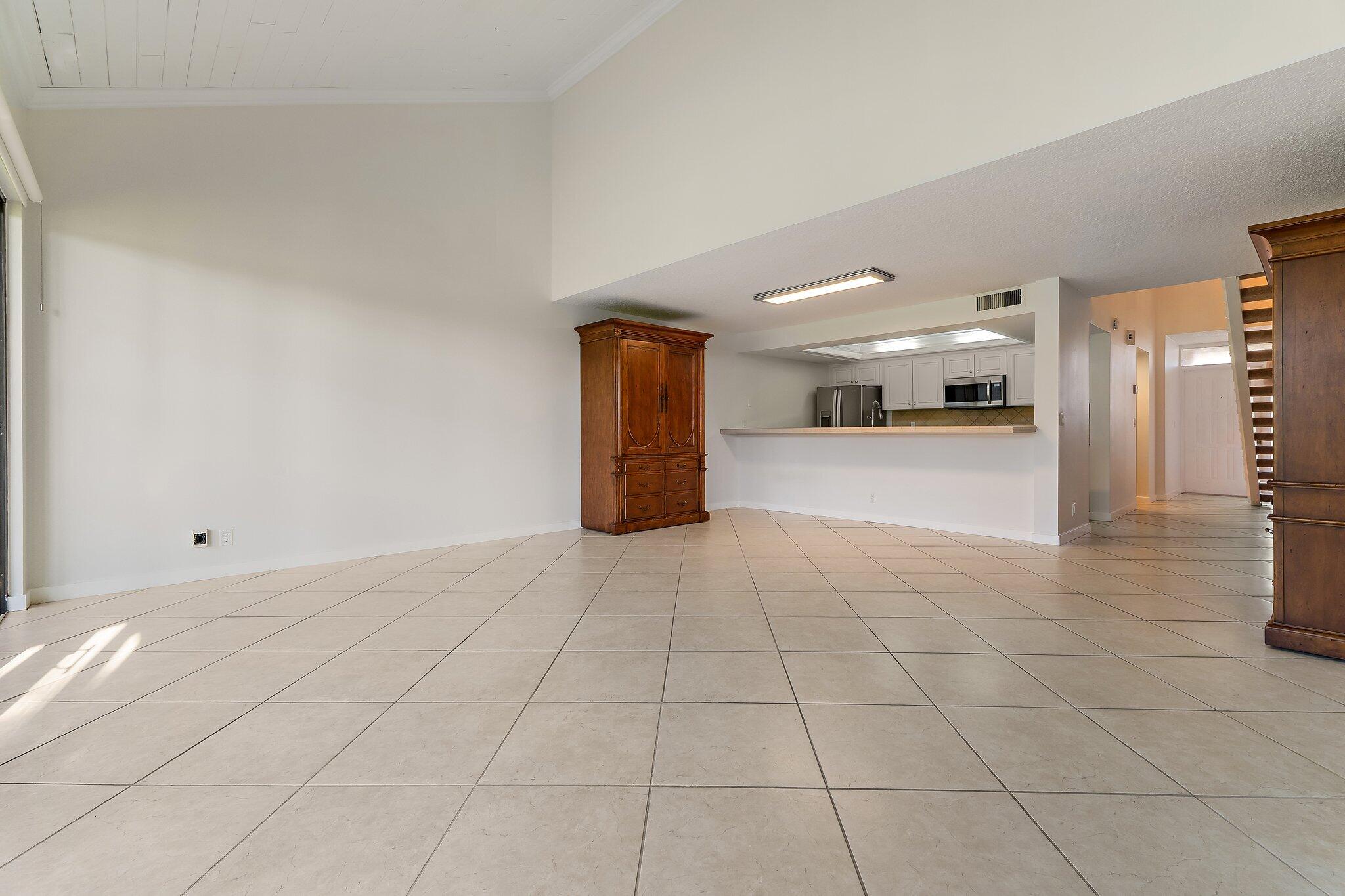 271 Old Meadow Way