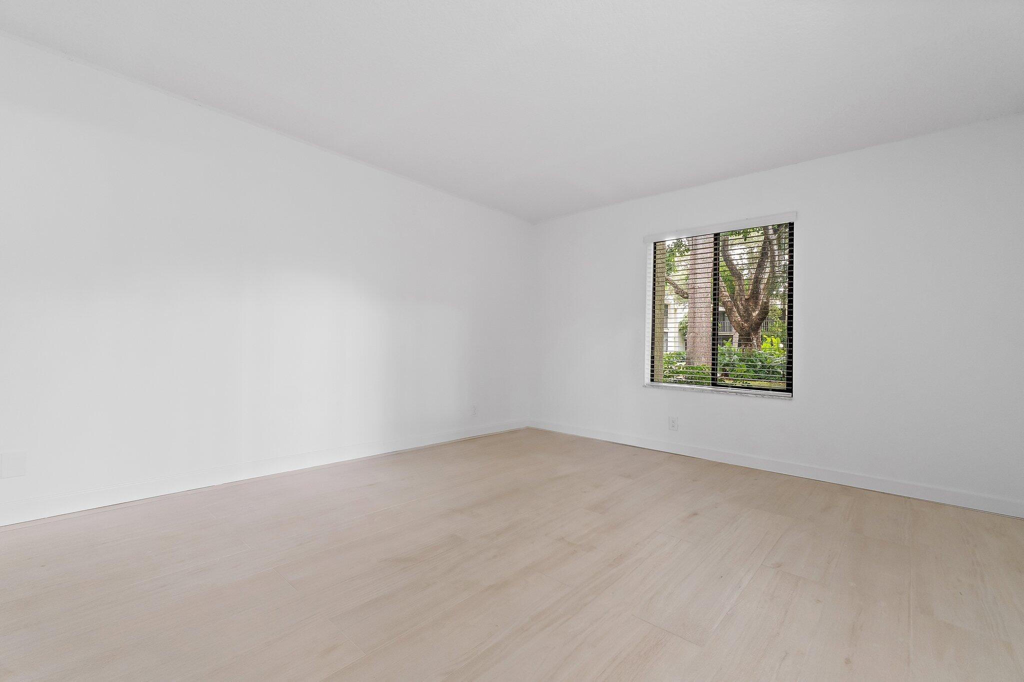 150 Pineview Road I4