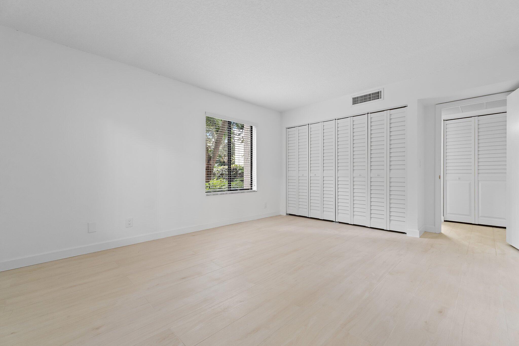 150 Pineview Road I4