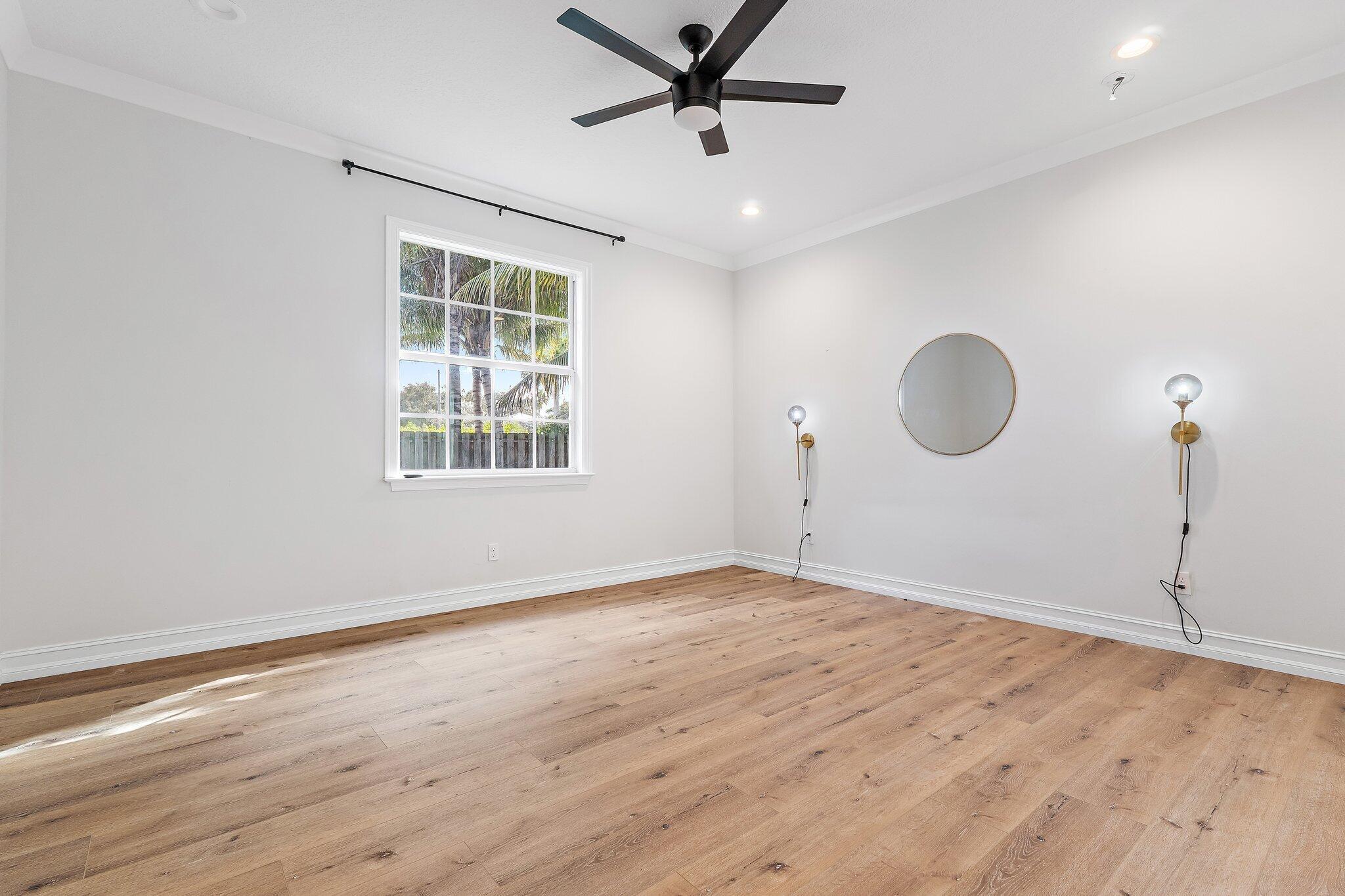 17564 Cinquez Park Road W