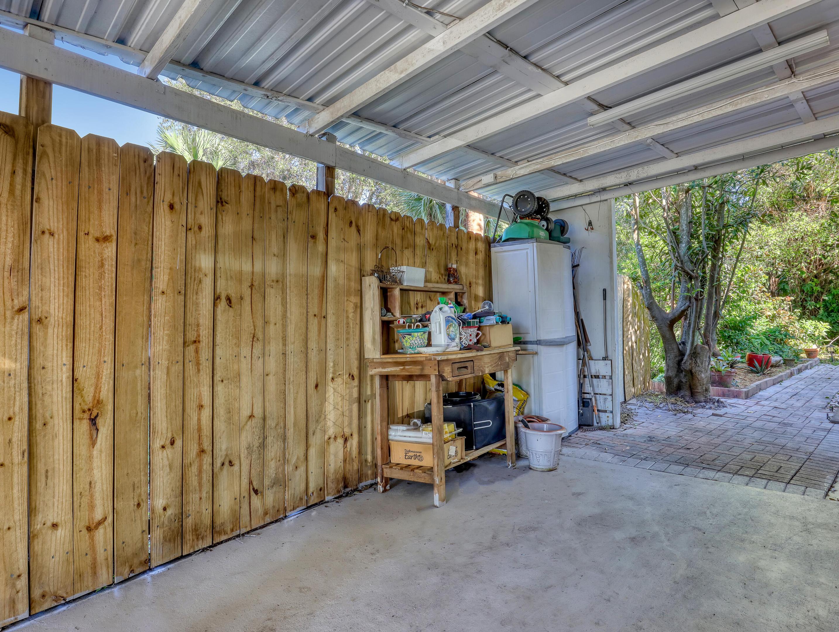 3757 Island Rd Road