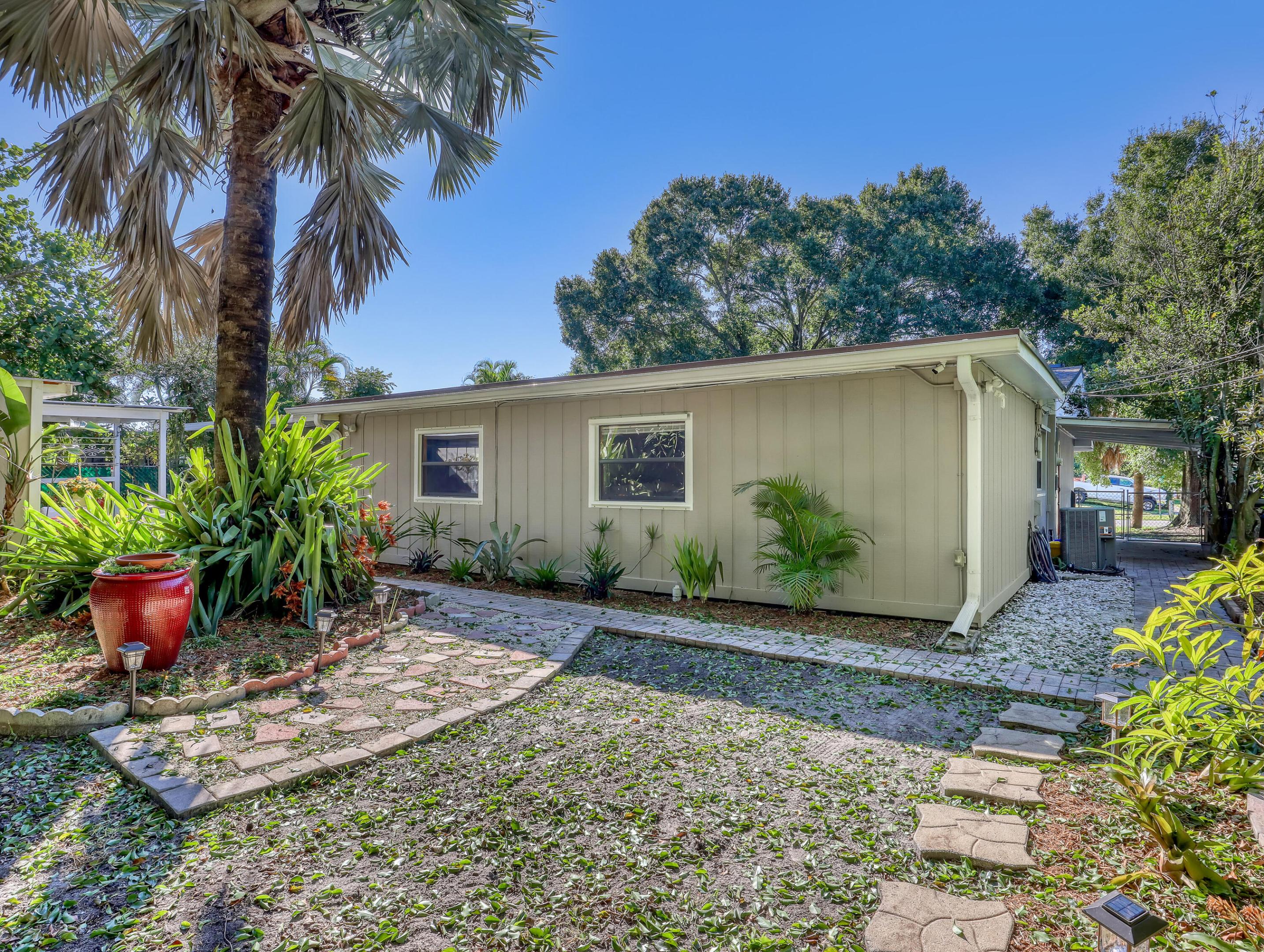 3757 Island Rd Road