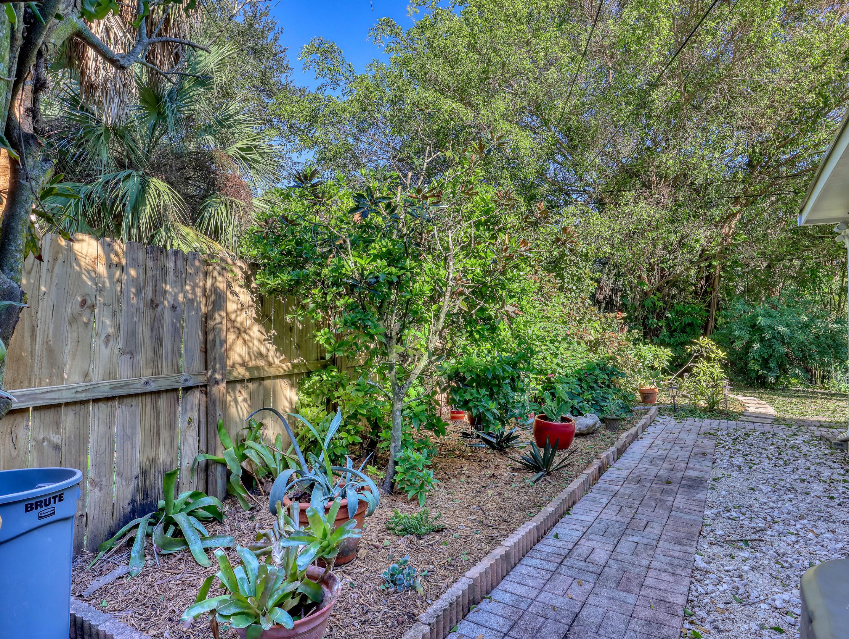 3757 Island Rd Road