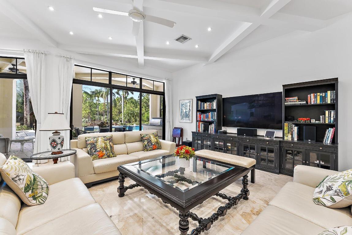 2494 SE Ranch Acres Circle