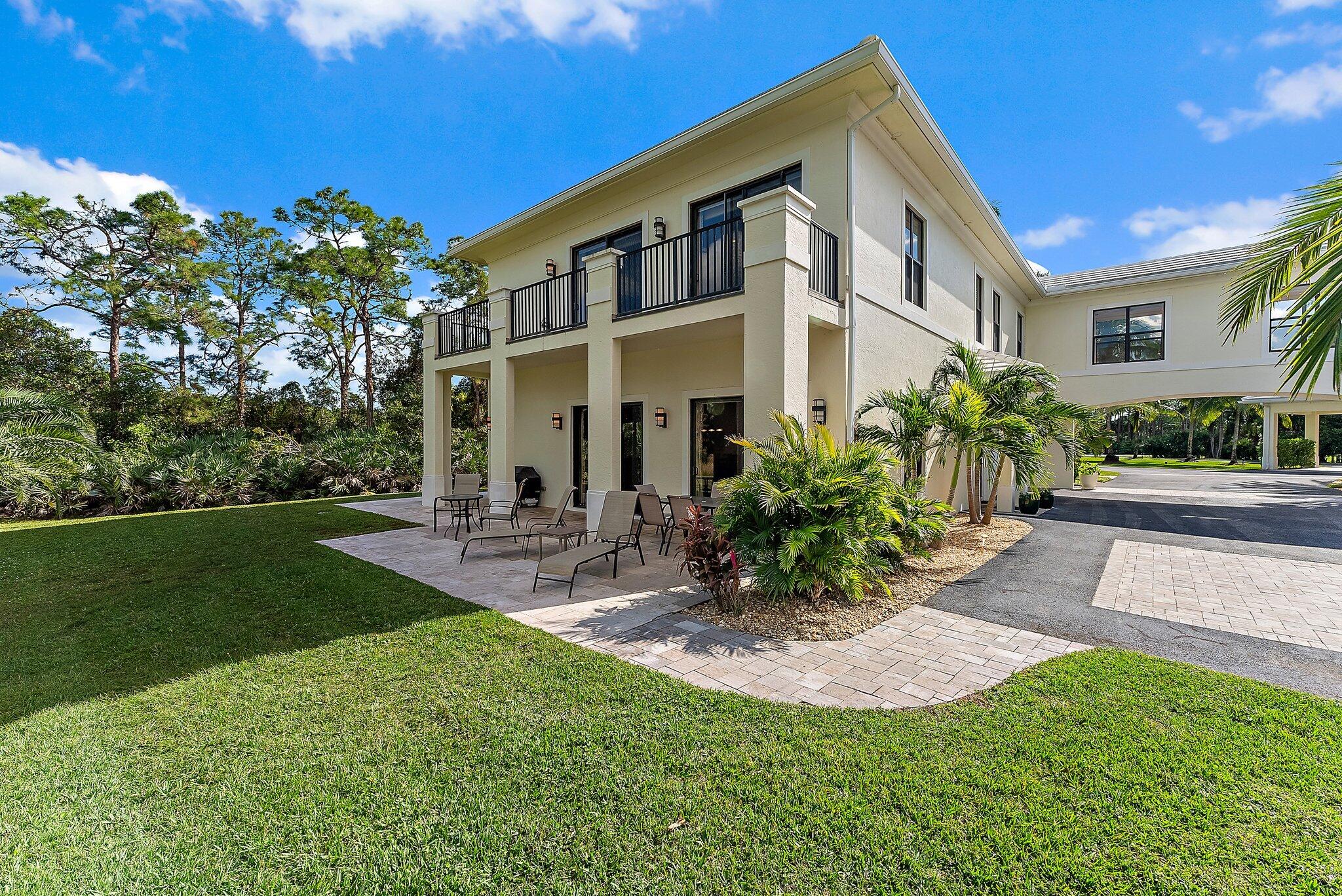 2494 SE Ranch Acres Circle