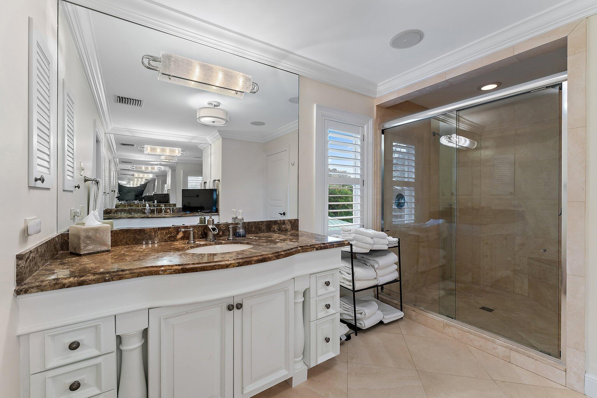 2414 Bay Village Court