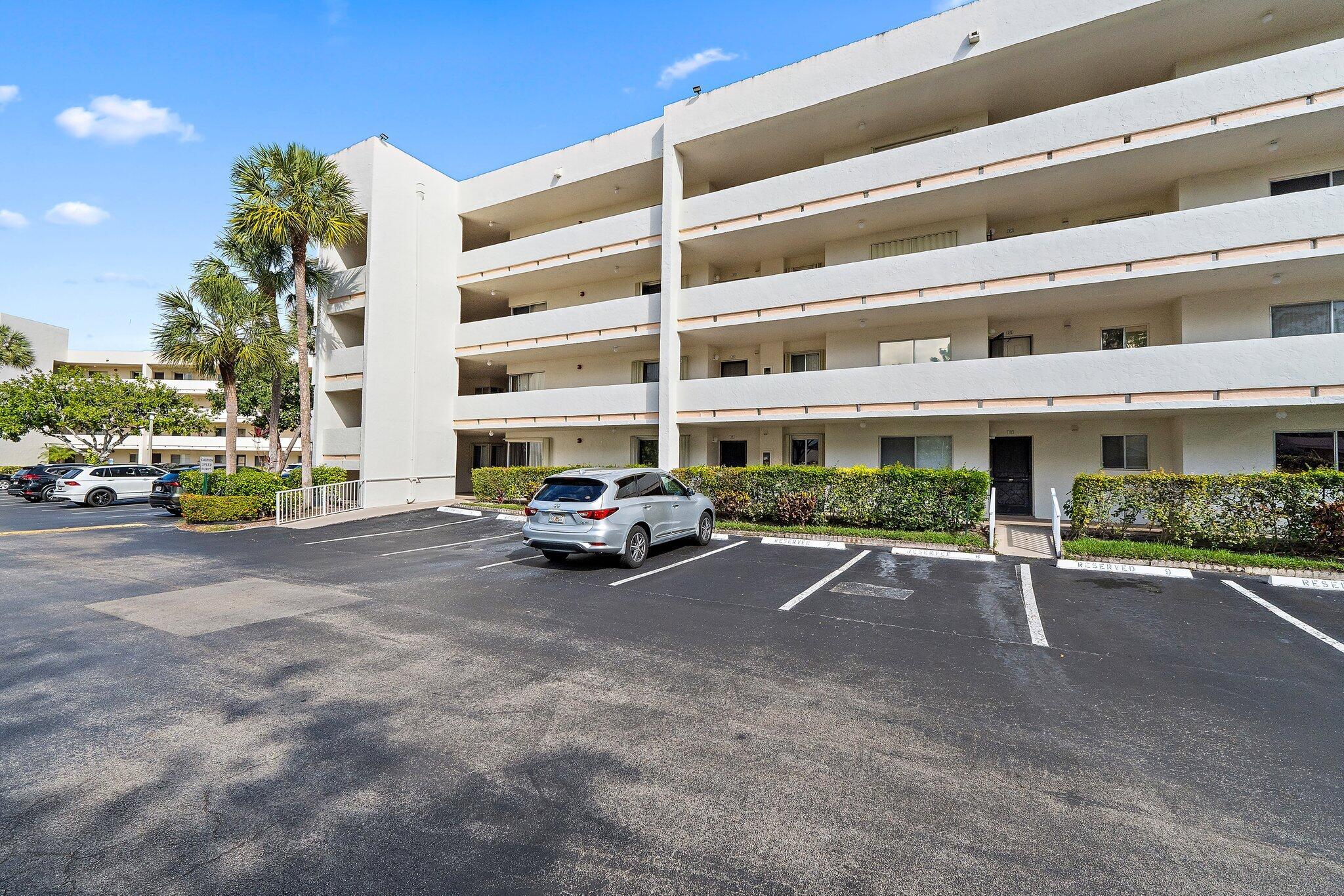 3186 Via Poinciana 111, Lake Worth Unit: 111