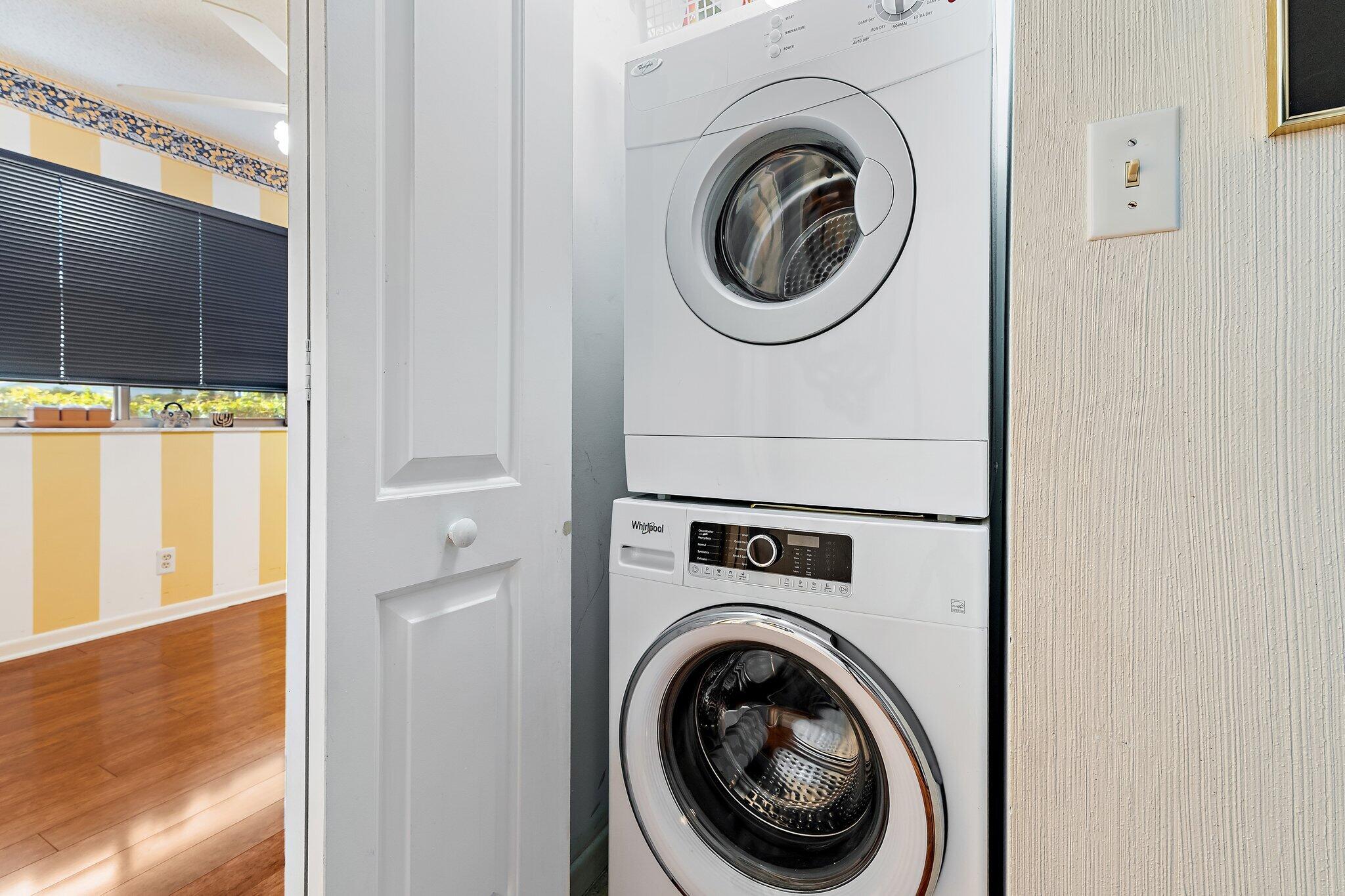 3186 Via Poinciana 111, Lake Worth Unit: 111