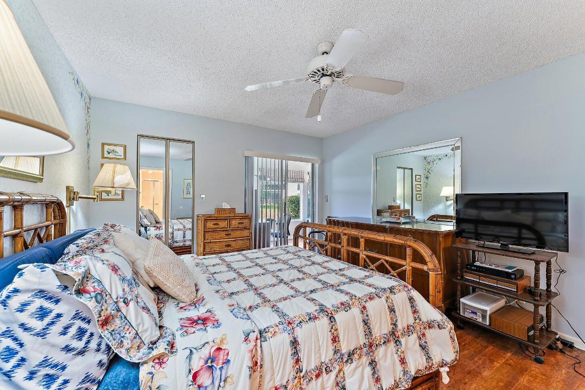 3186 Via Poinciana 111, Lake Worth Unit: 111
